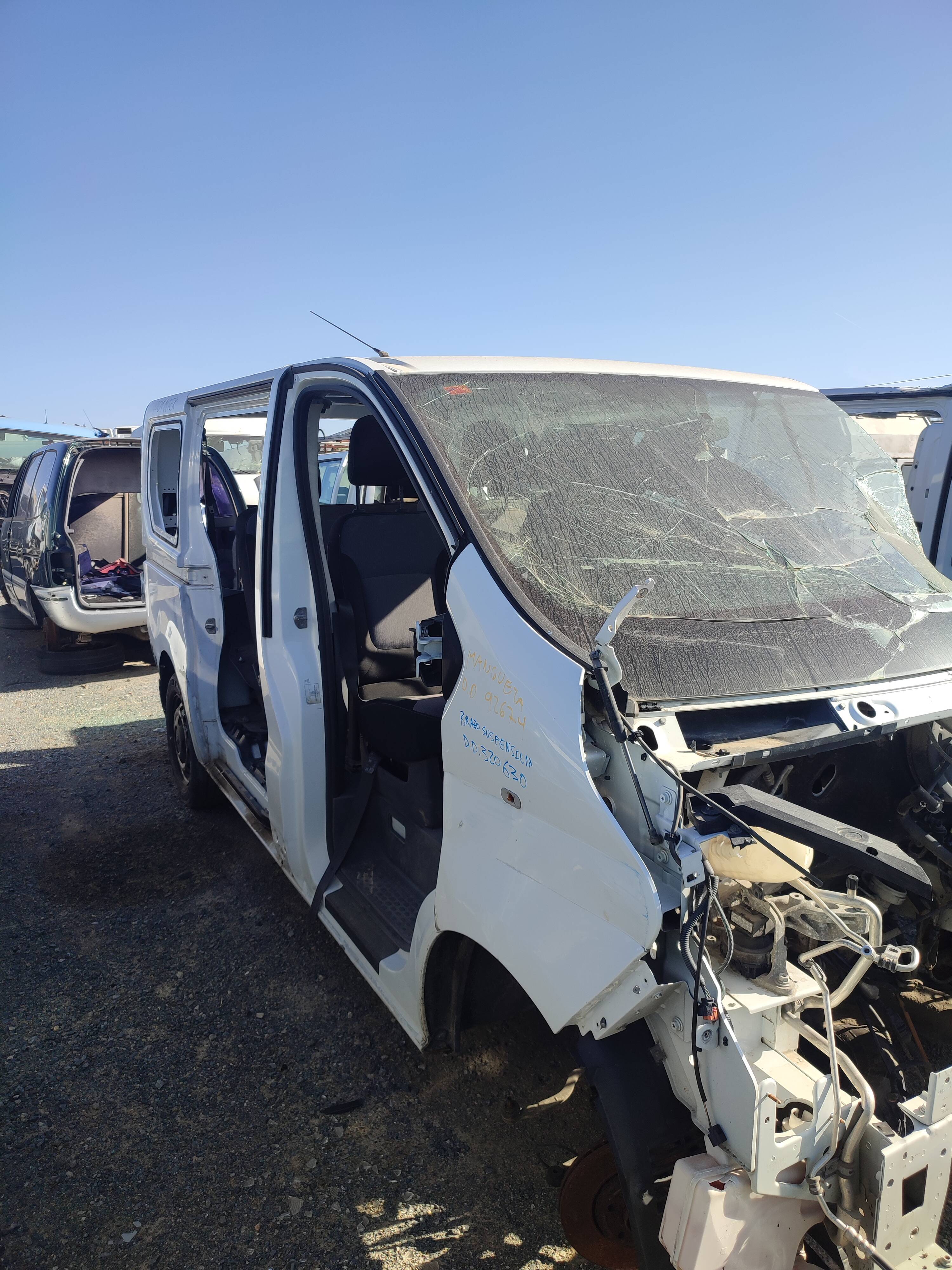 Soporte aleta renault trafic iii furgón (06.2014->)