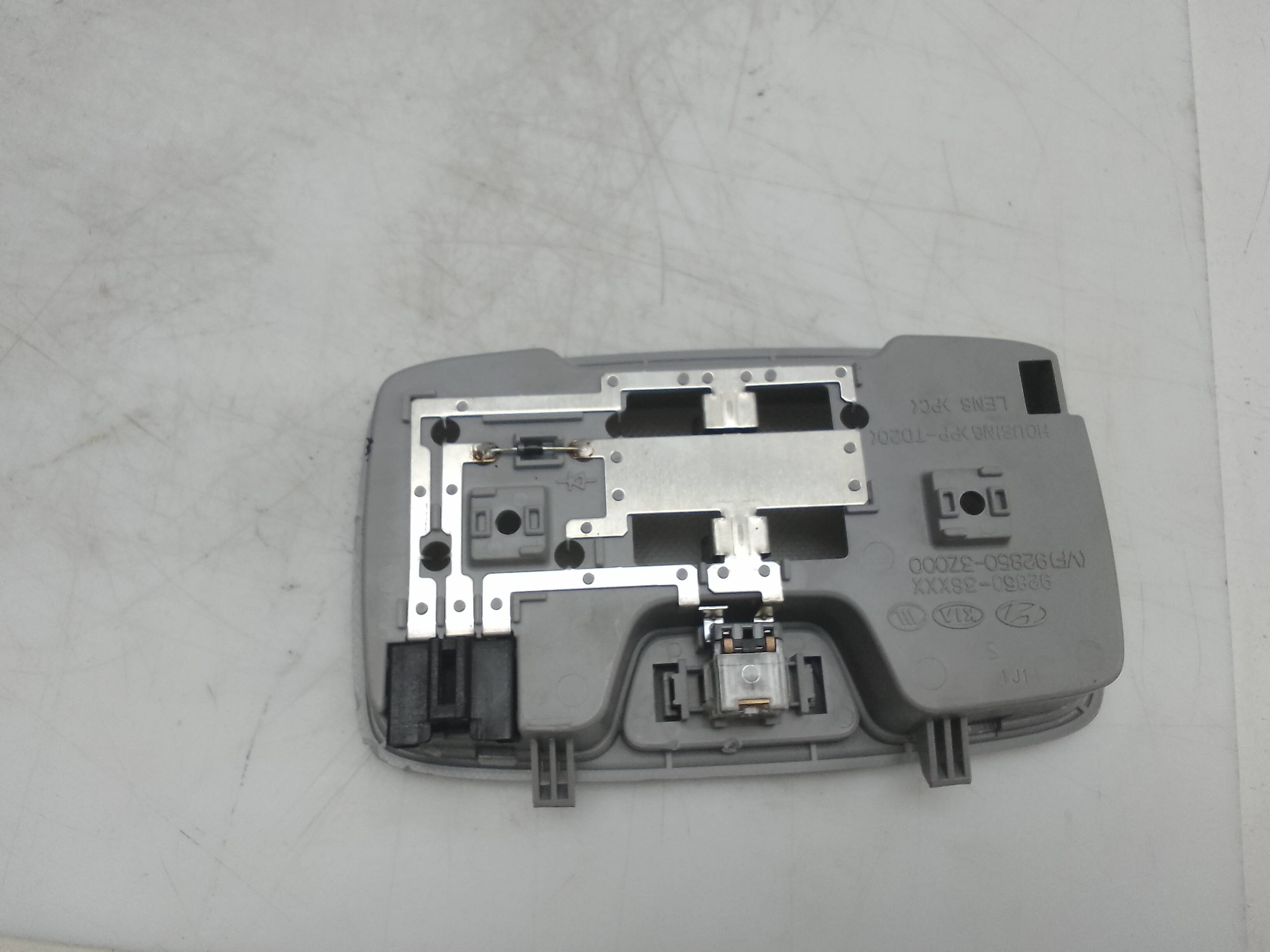 Luz de techo interior hyundai i40 (vf)(11.2011->)