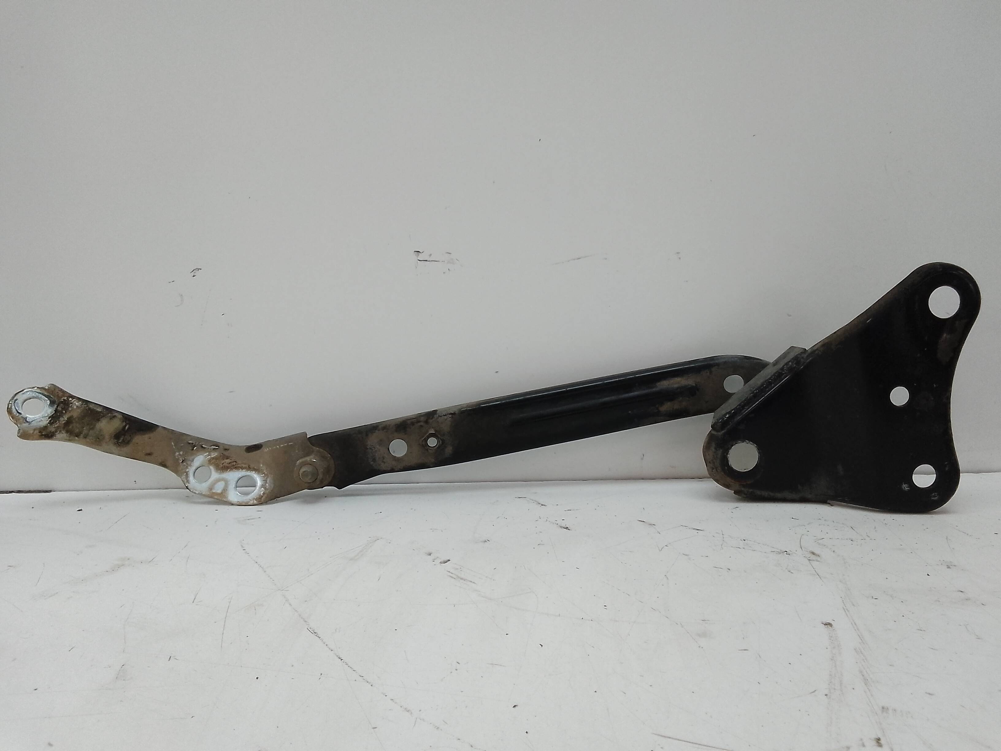 Soporte paragolpes delantero subaru forester (s13/sj)(2013->)