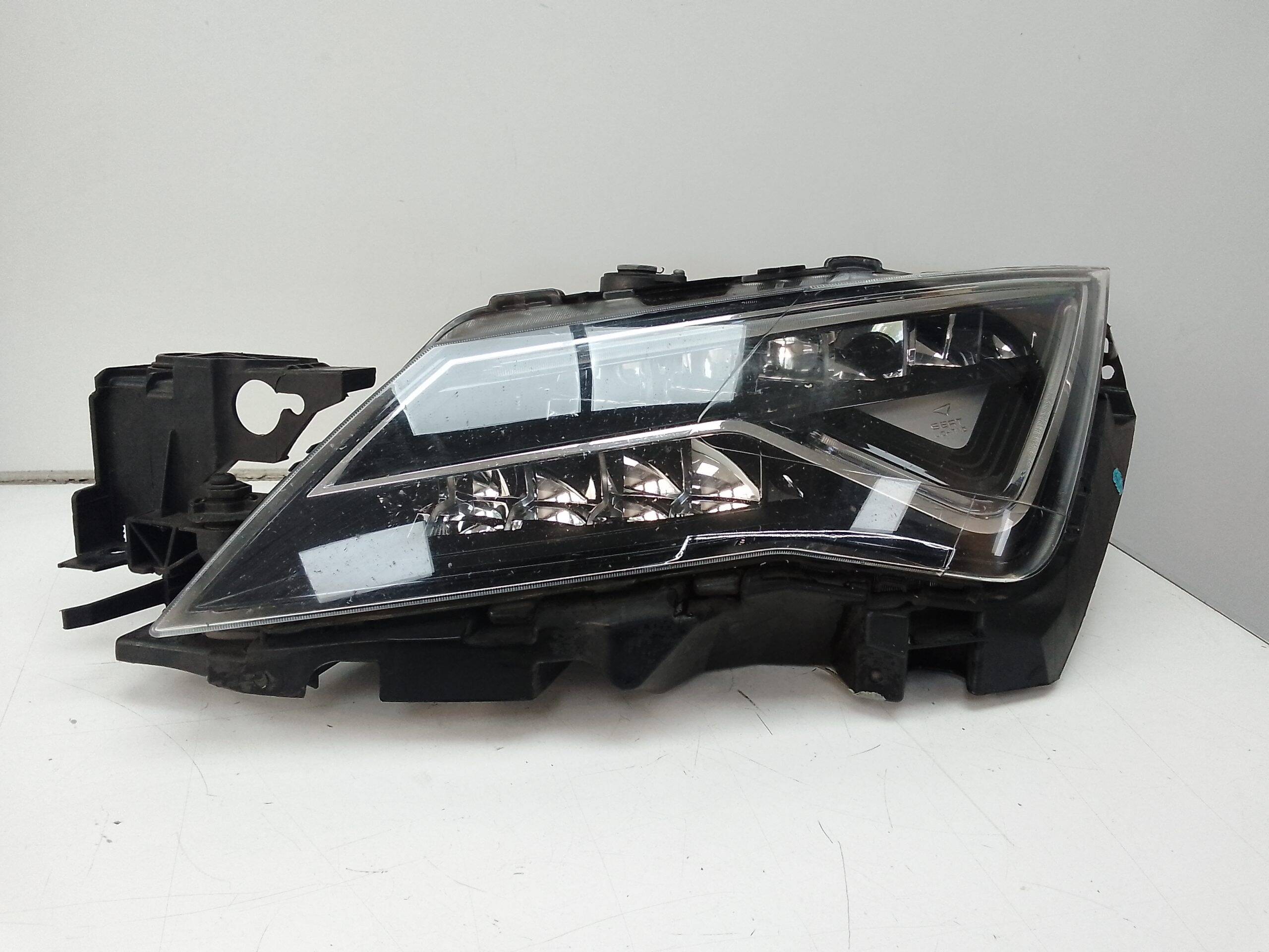 Faro izquierdo seat leon (5f1)(09.2012->)