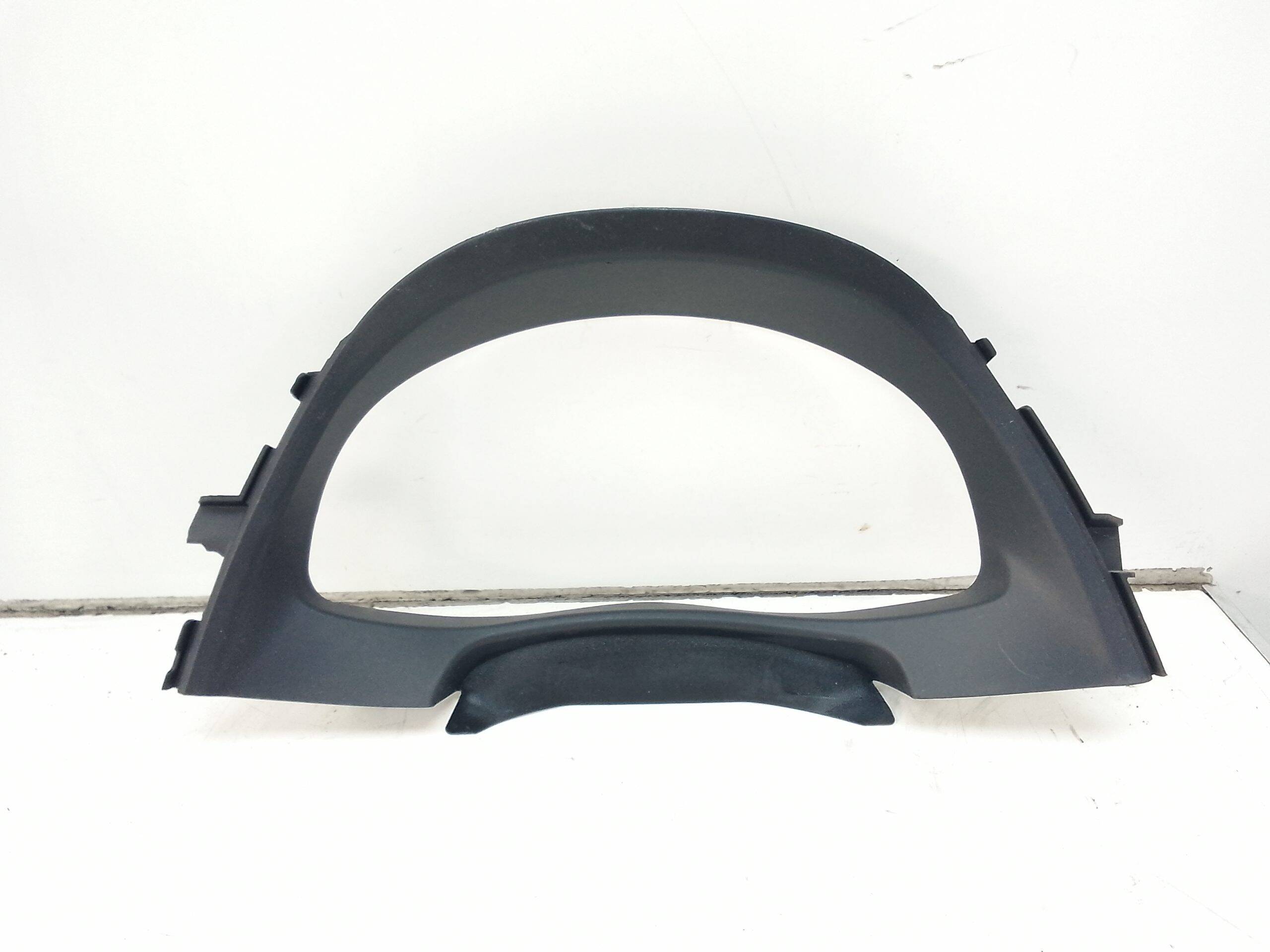 Moldura cuadro instrumentos toyota auris (e18)(10.2012->)