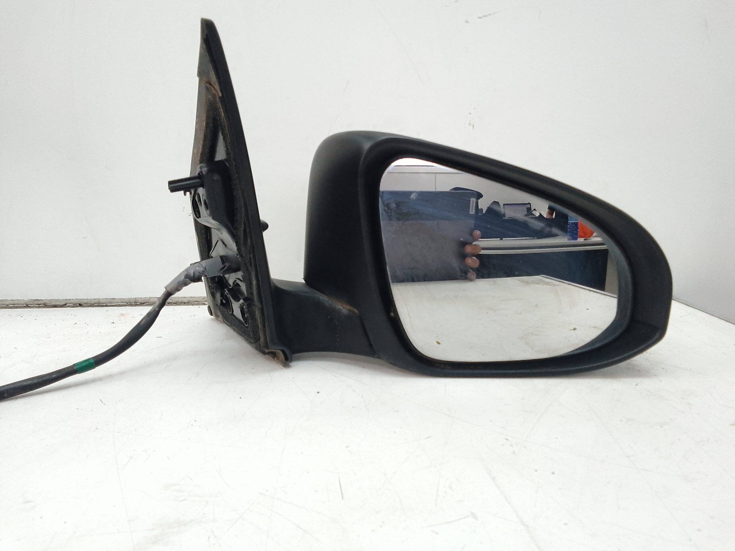 Retrovisor derecho toyota auris (e18)(10.2012->)