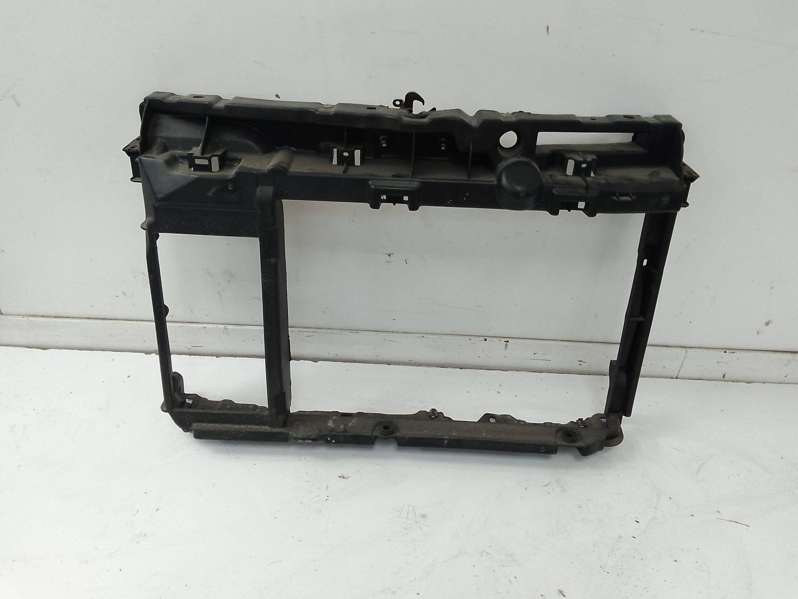 Soporte radiador citroen c3 (08.2016->)