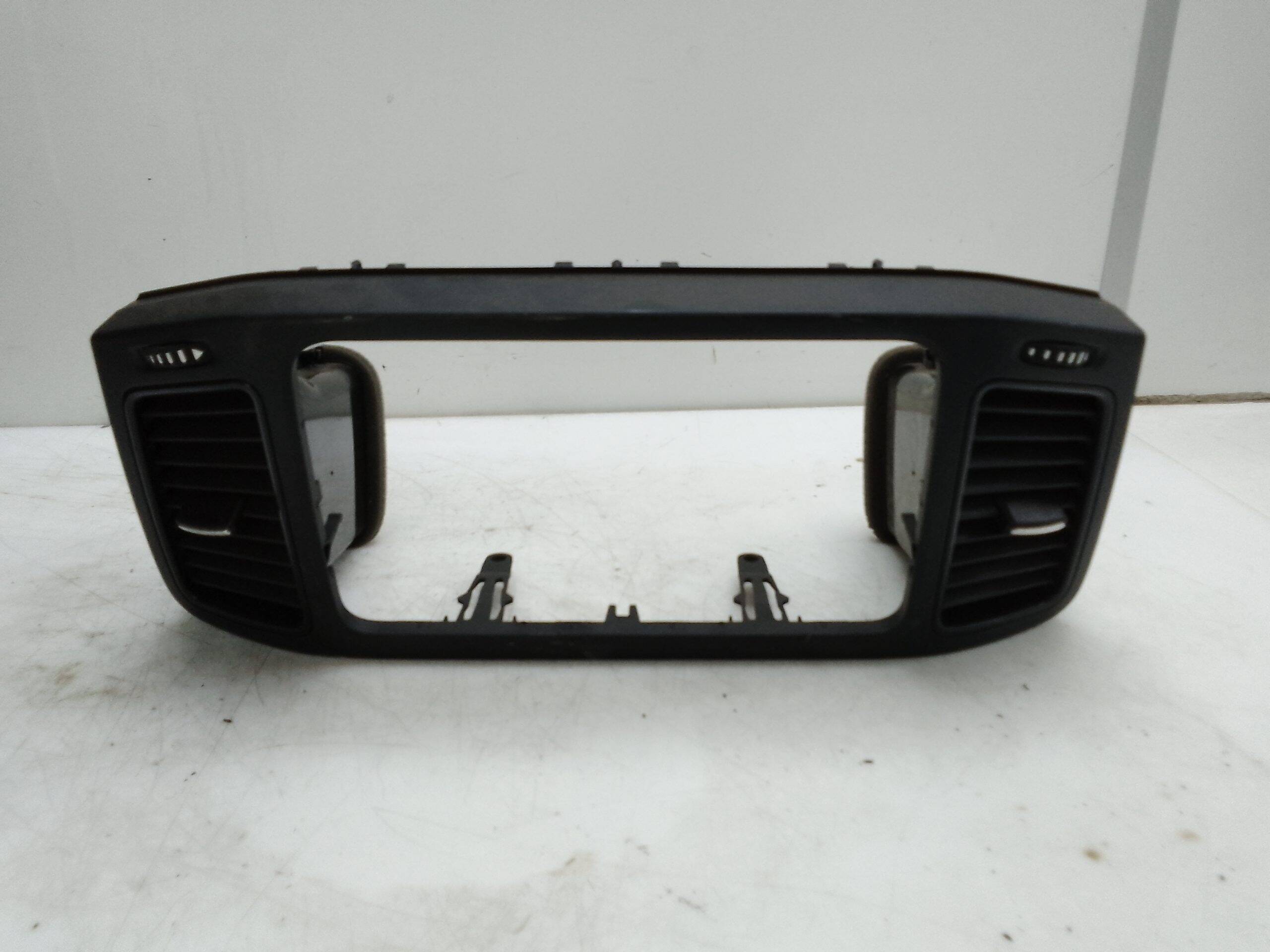 Moldura central del salpicadero seat alhambra (710)(06.2010->)