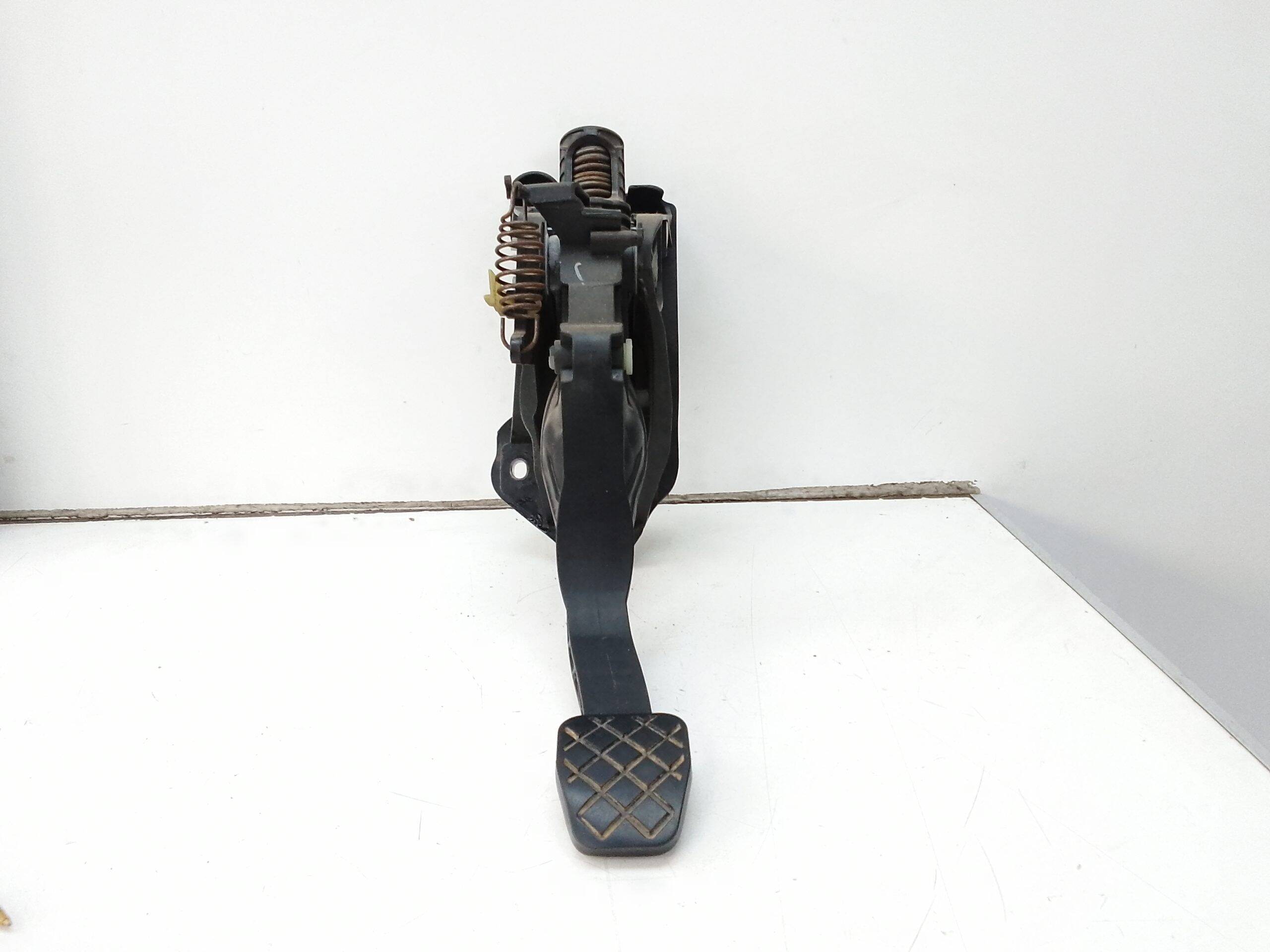 Pedal embrague volkswagen golf vii (5g1/be1)(09.2012->)