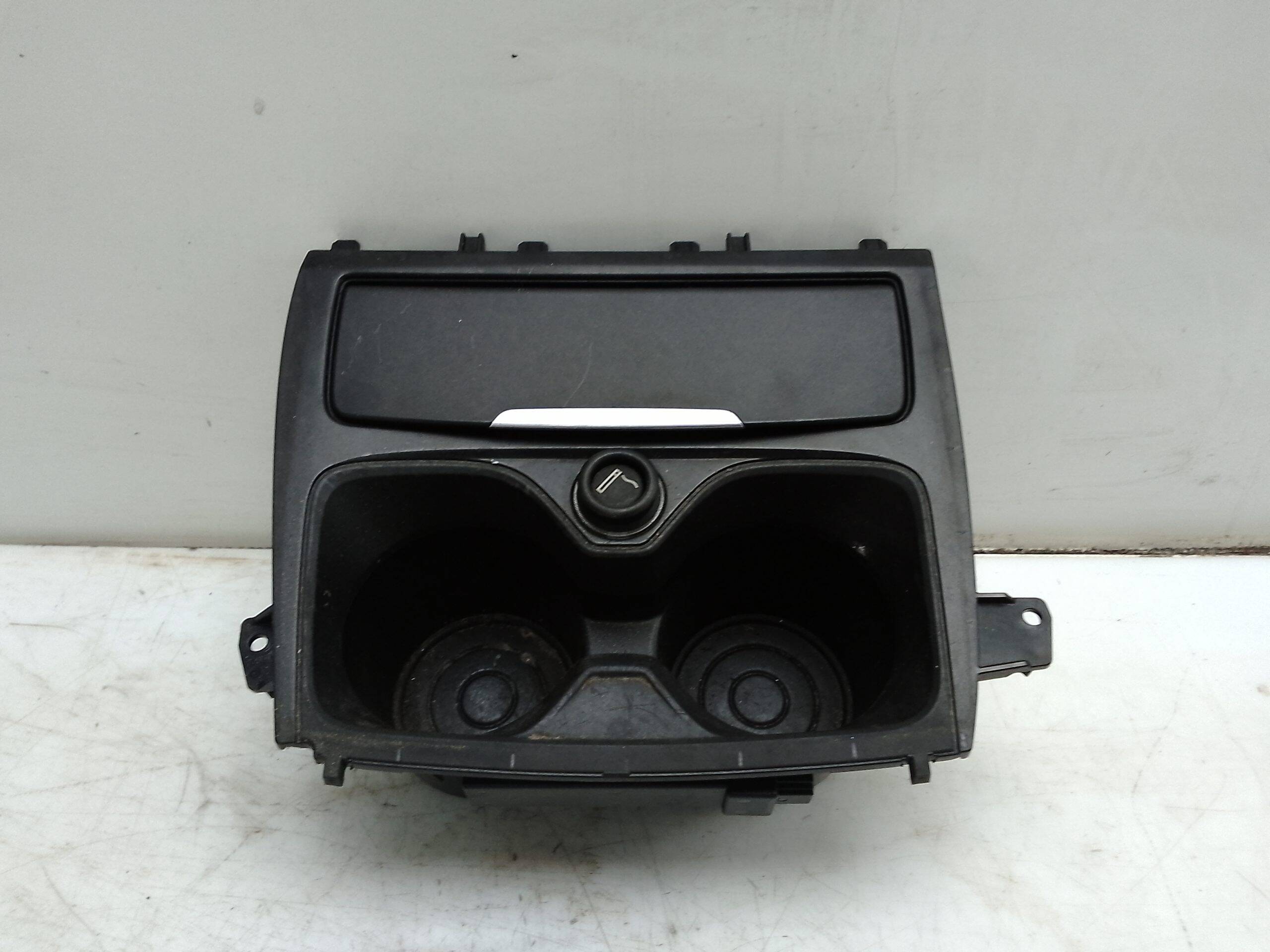 Bandeja posavasos central bmw serie 1 berlina 5p (f20)(2011->)