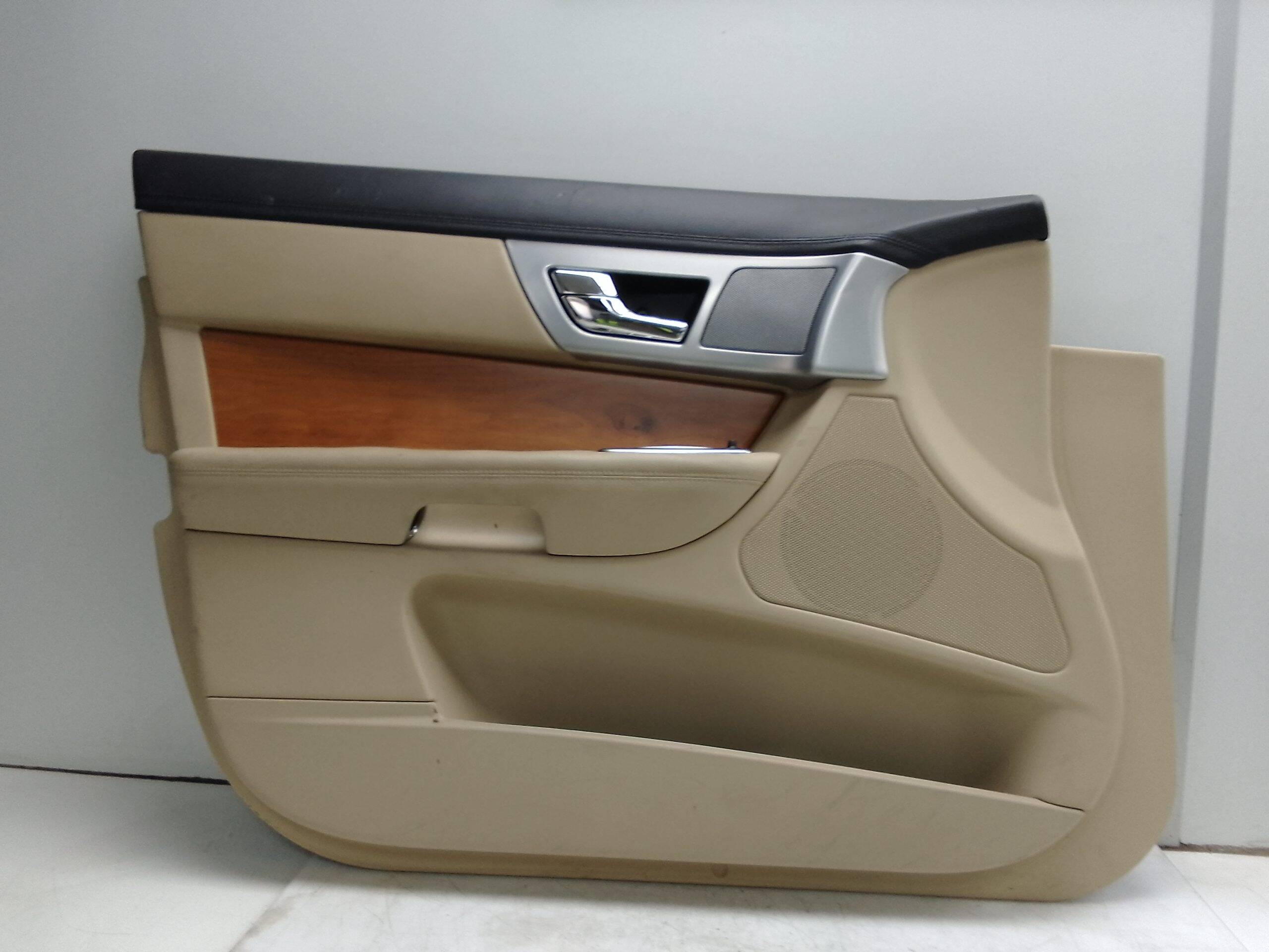 Guarnecido puerta delantera izquierda jaguar xf (2008->)