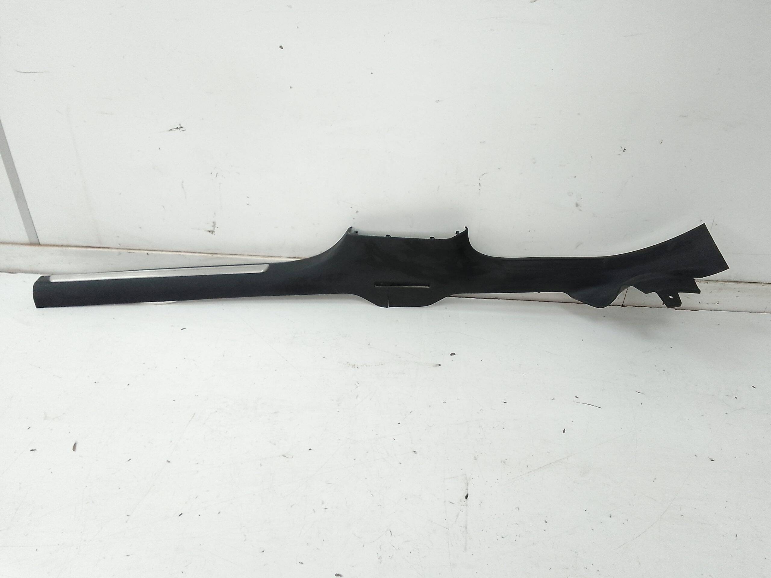 Moldura lateral derecha volkswagen golf vii (5g1/be1)(09.2012->)