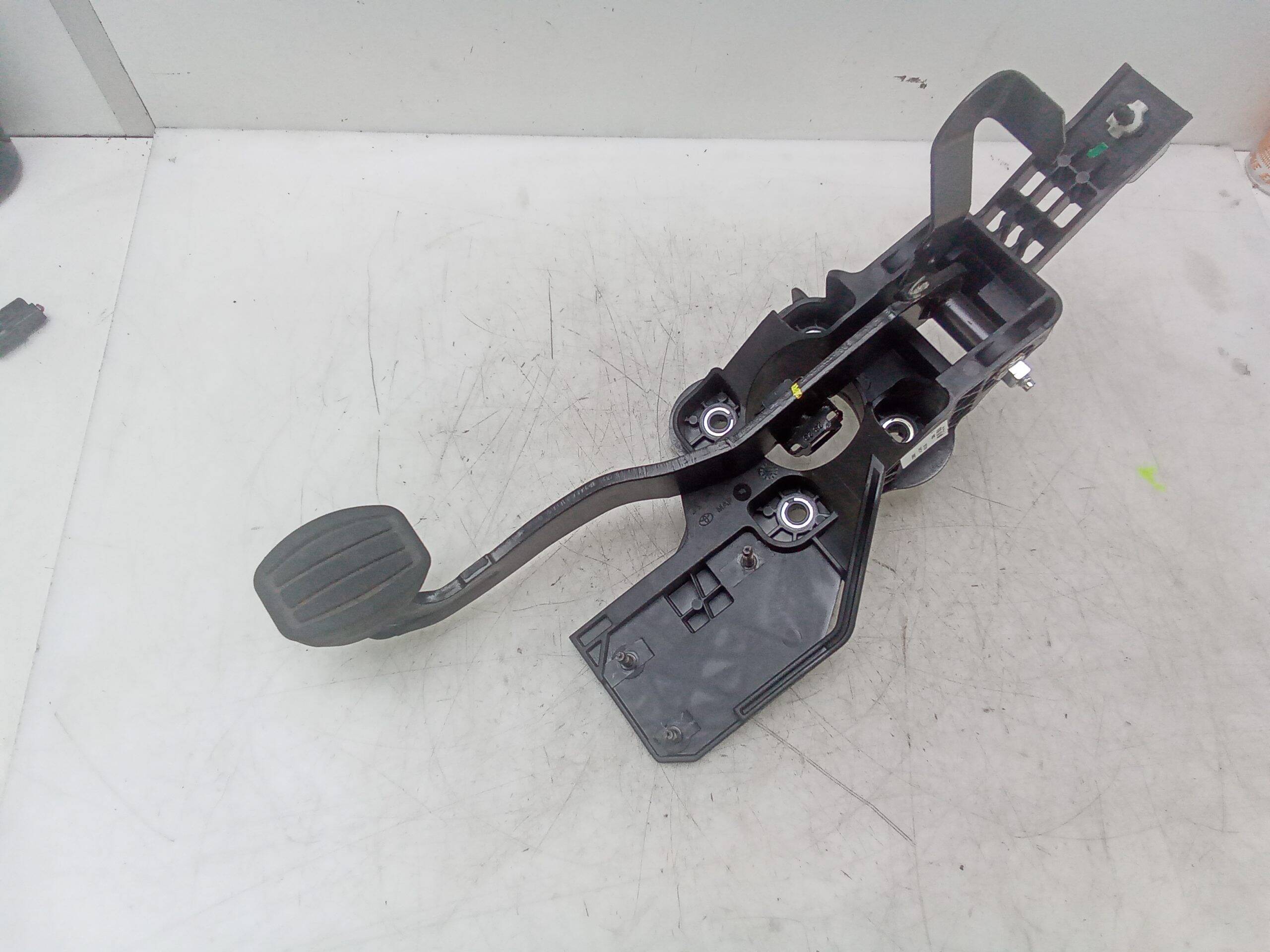 Cubre pedal freno toyota proace (x3)(2013->)