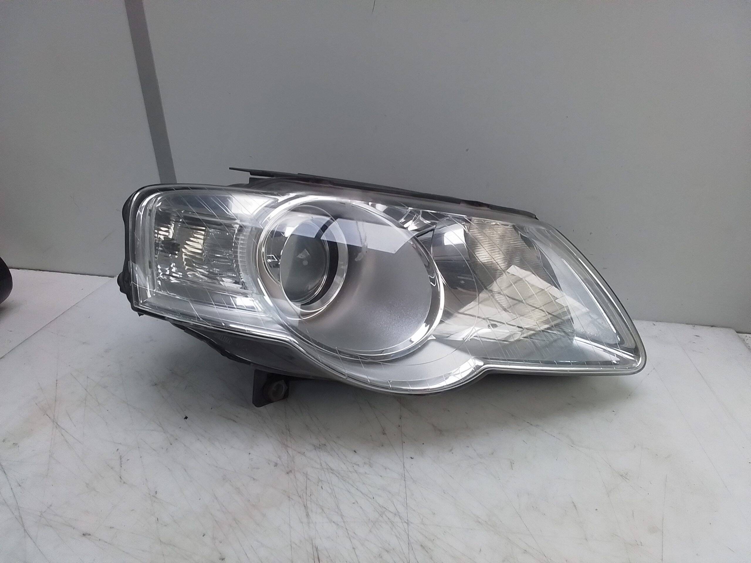 Faro derecho volkswagen passat berlina (3c2)(2005->)