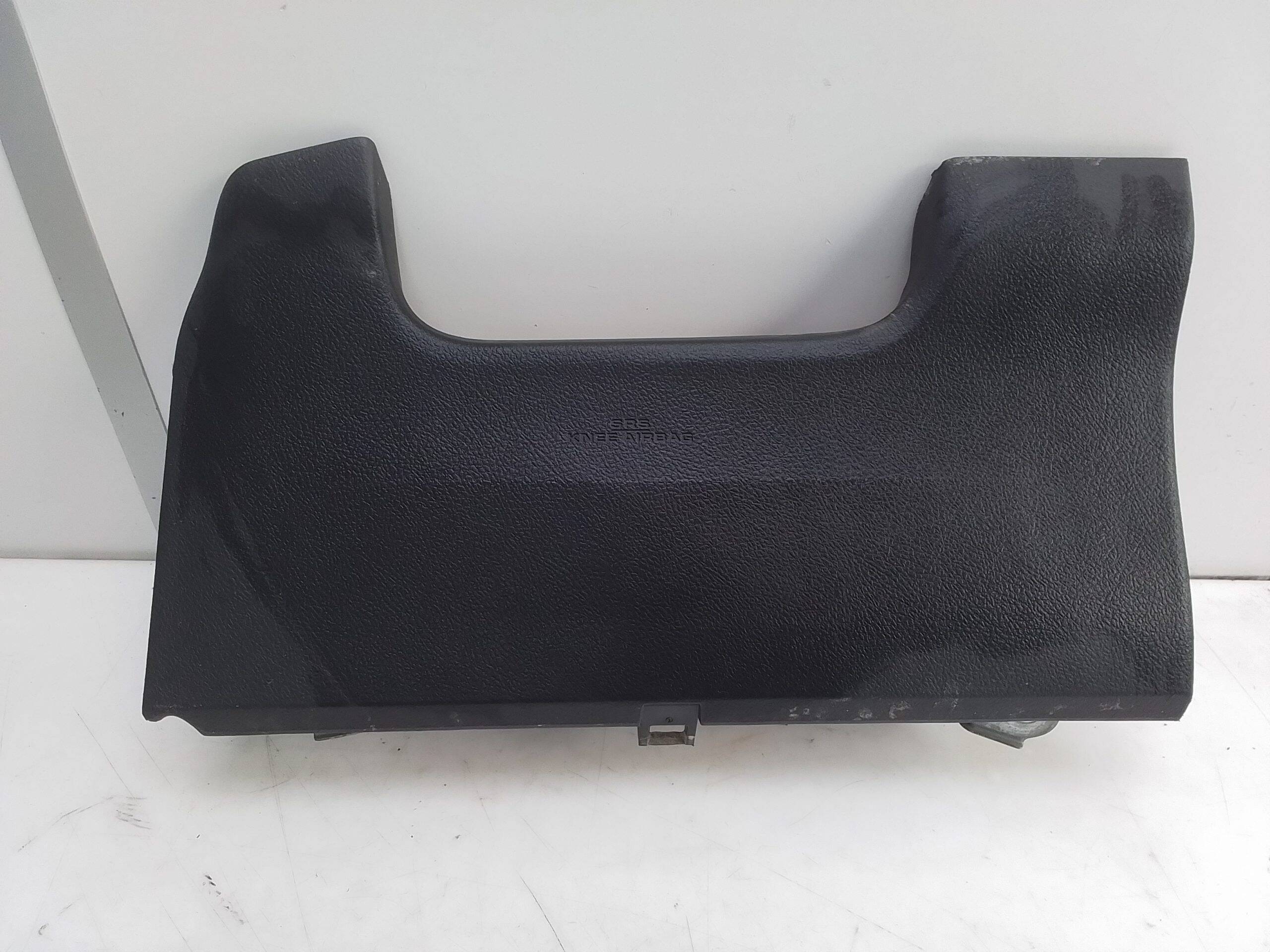 Airbag rodilla izquierdo toyota auris (e18)(10.2012->)