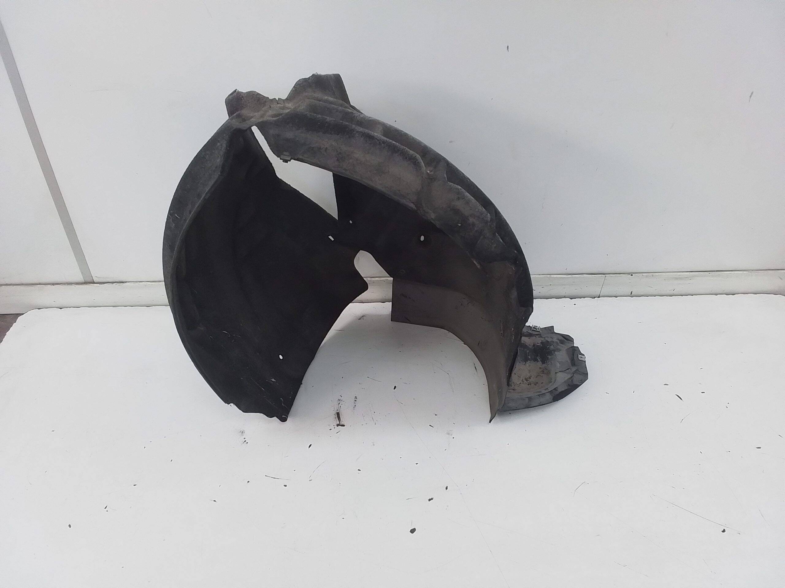 Pase de rueda delantero derecho audi q3 (8ug)(11.2014->)