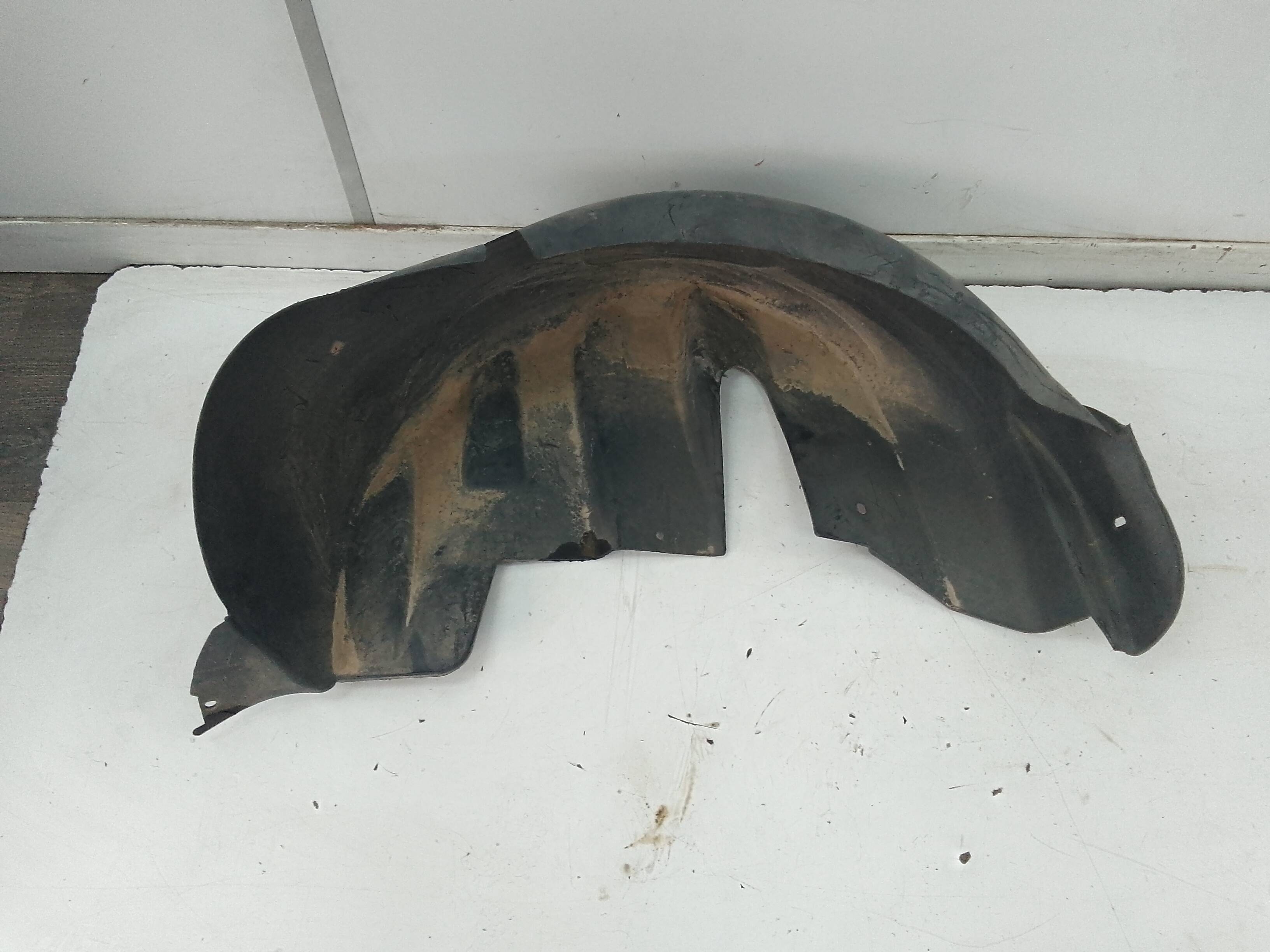 Pase de rueda trasero derecho citroen c3 (2002->)