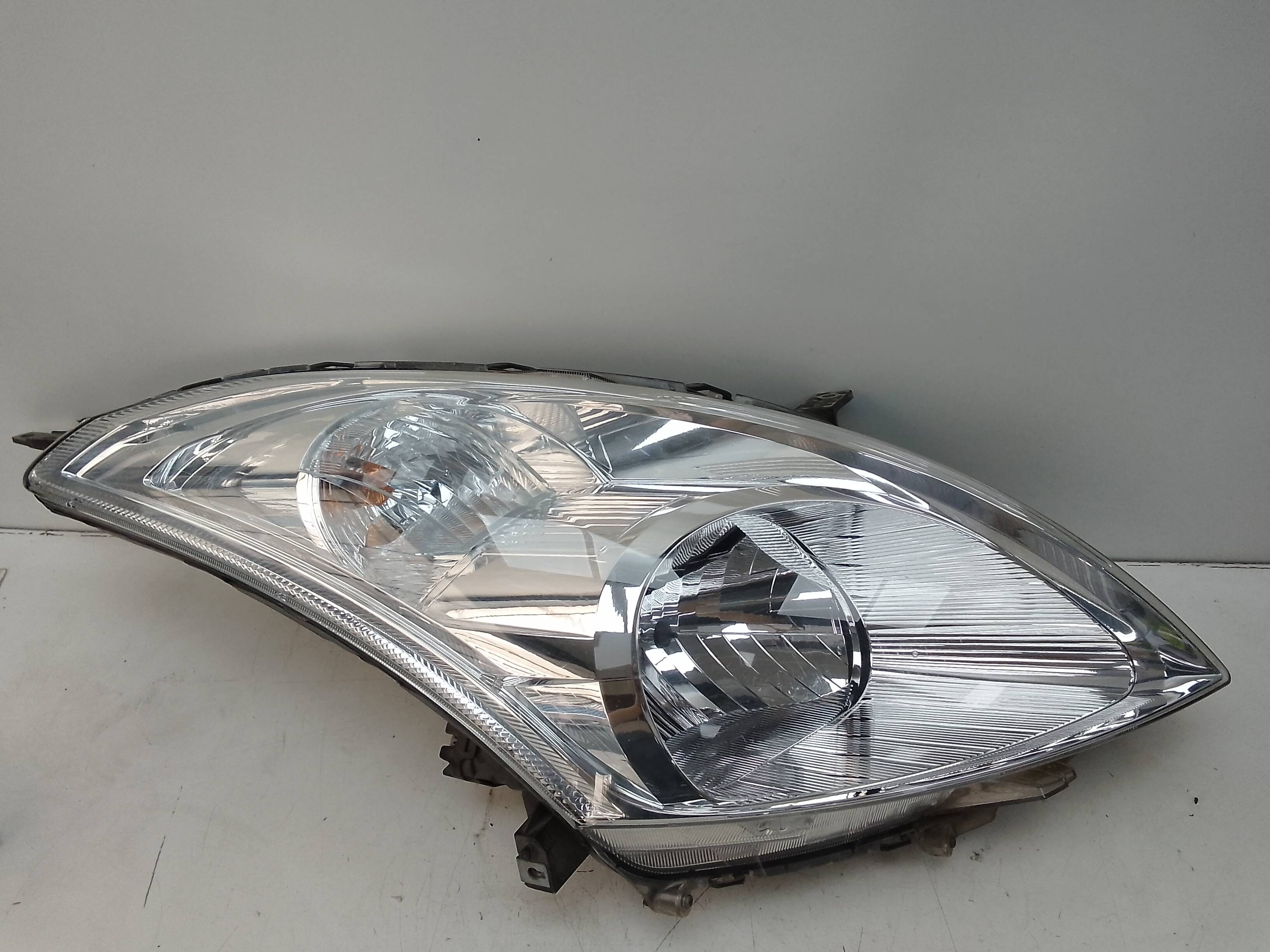 Faro derecho suzuki swift berlina (rs/mz)(2005->)