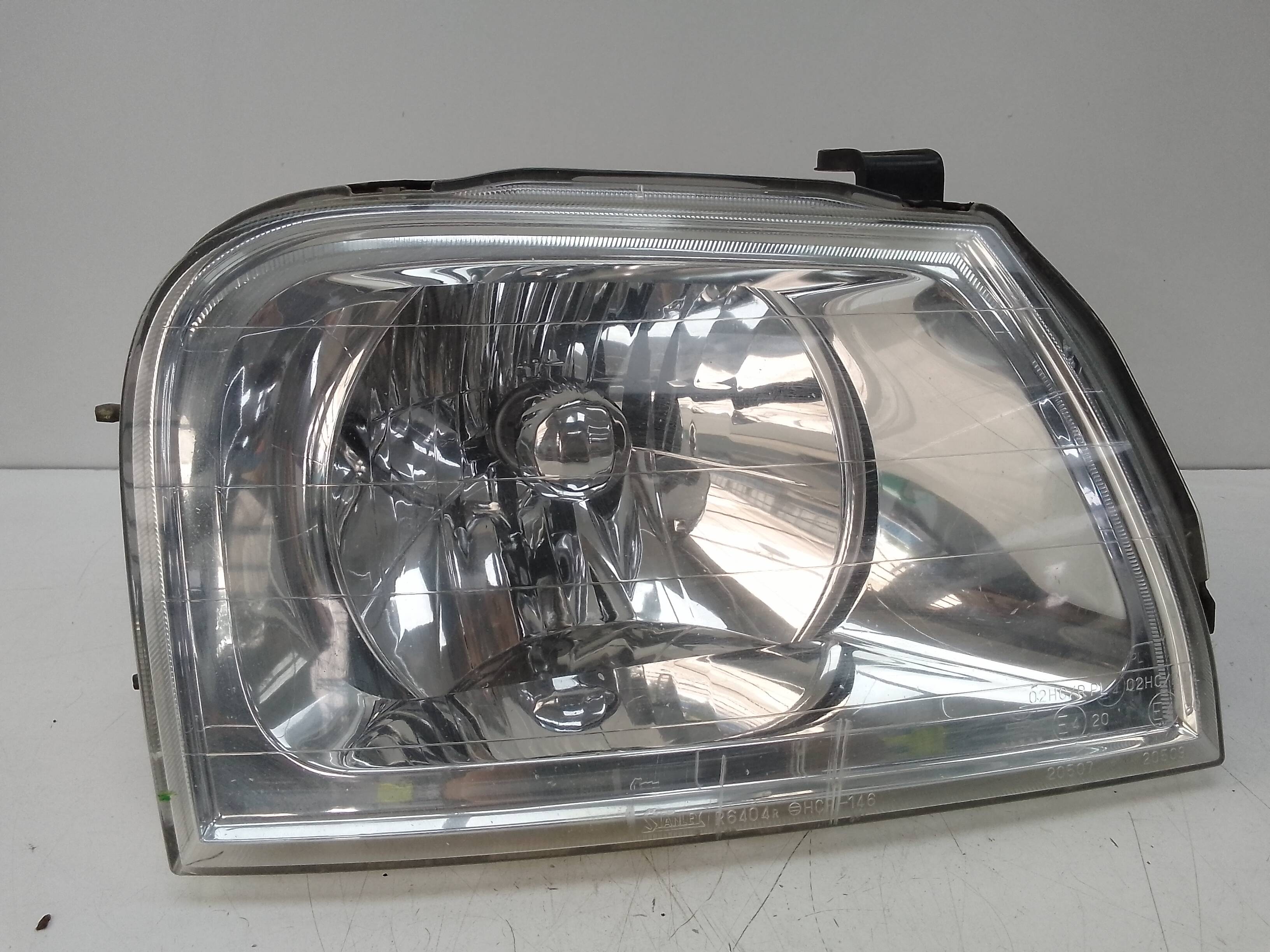 Faro derecho mitsubishi l 200 (ka0/kb0)(2006->)