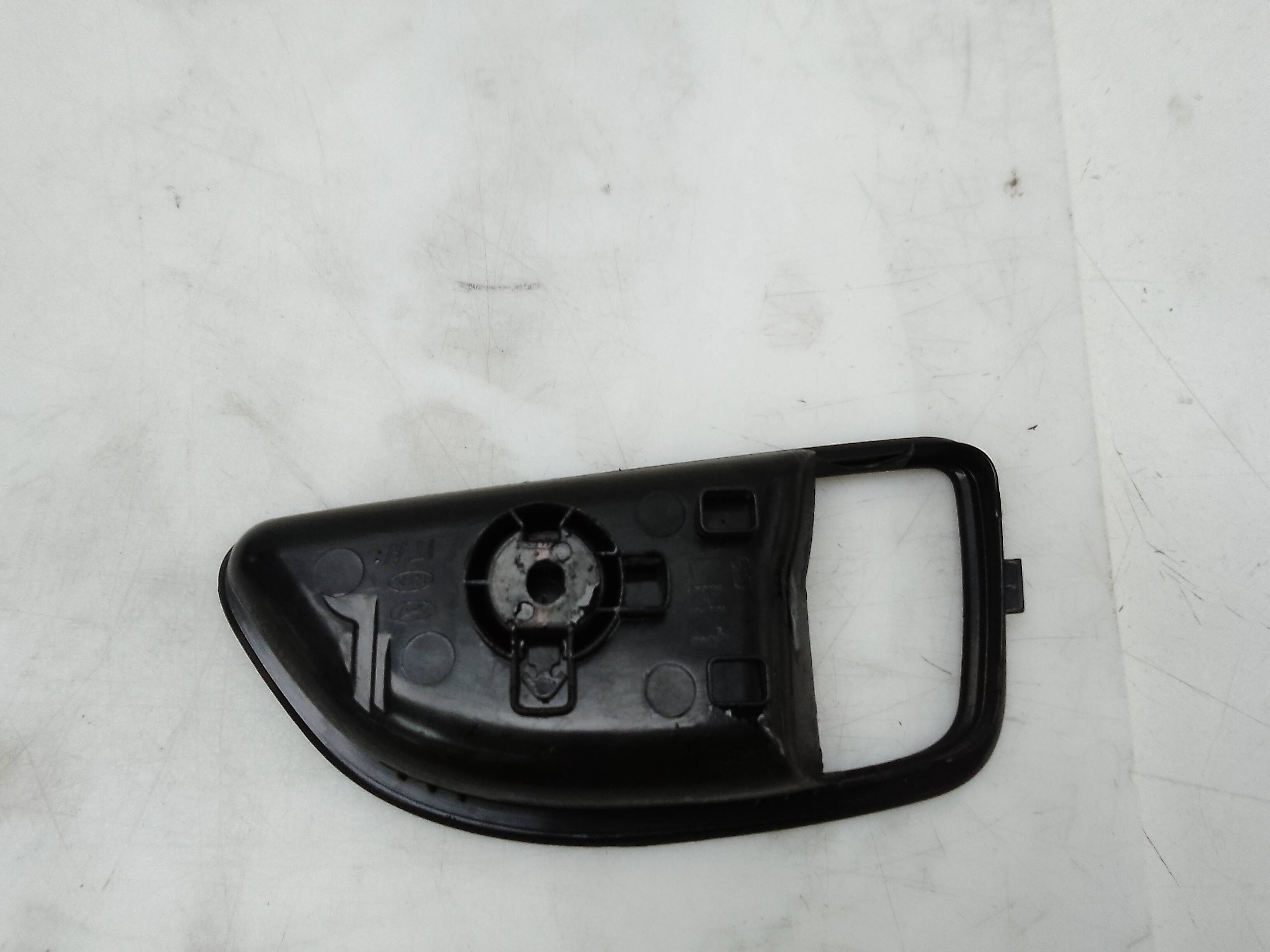 Moldura / consola radio hyundai i30 (gd)(2012->)