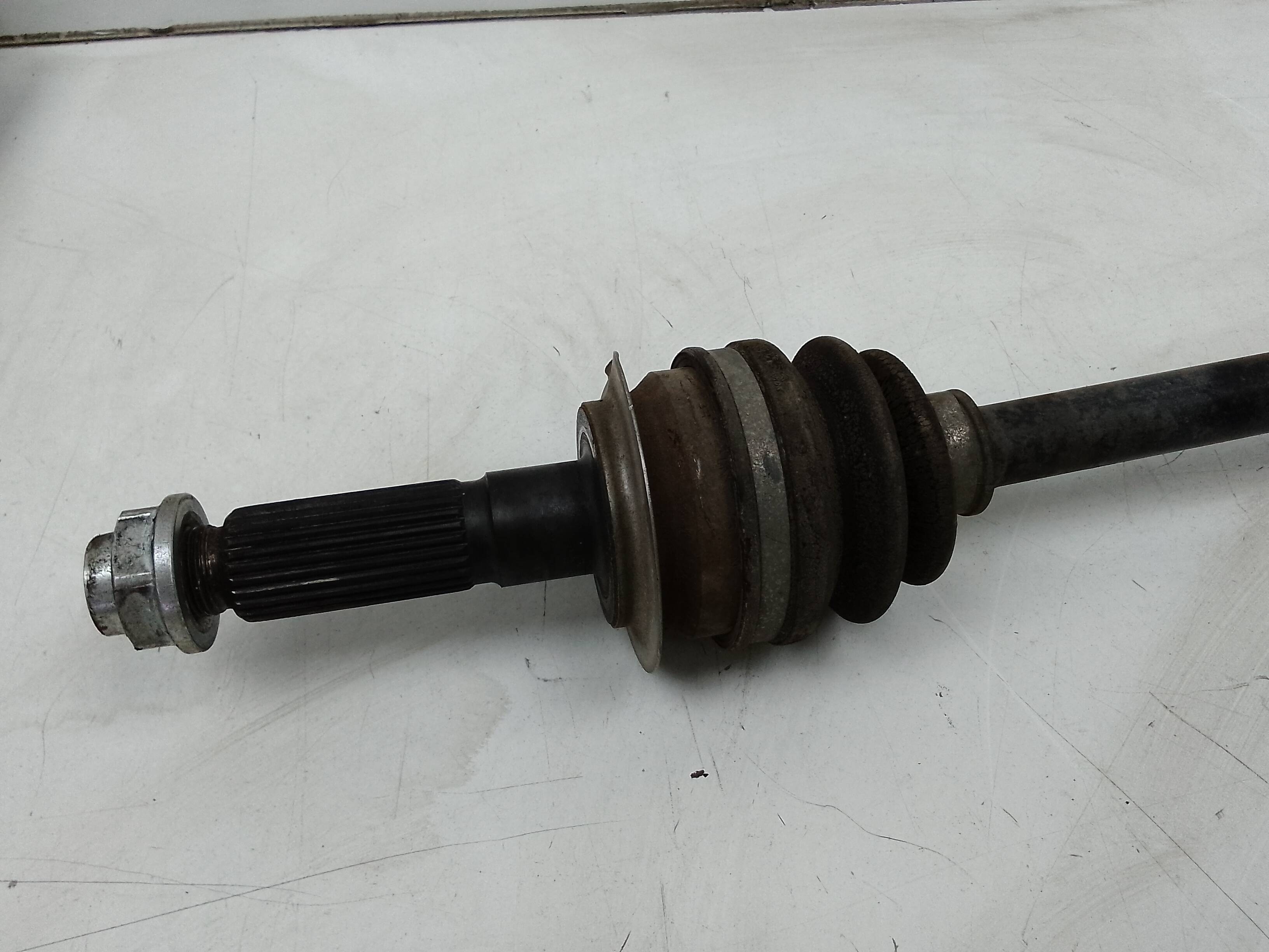 Palier transmision trasero derecho subaru forester (s13/sj)(2013->)