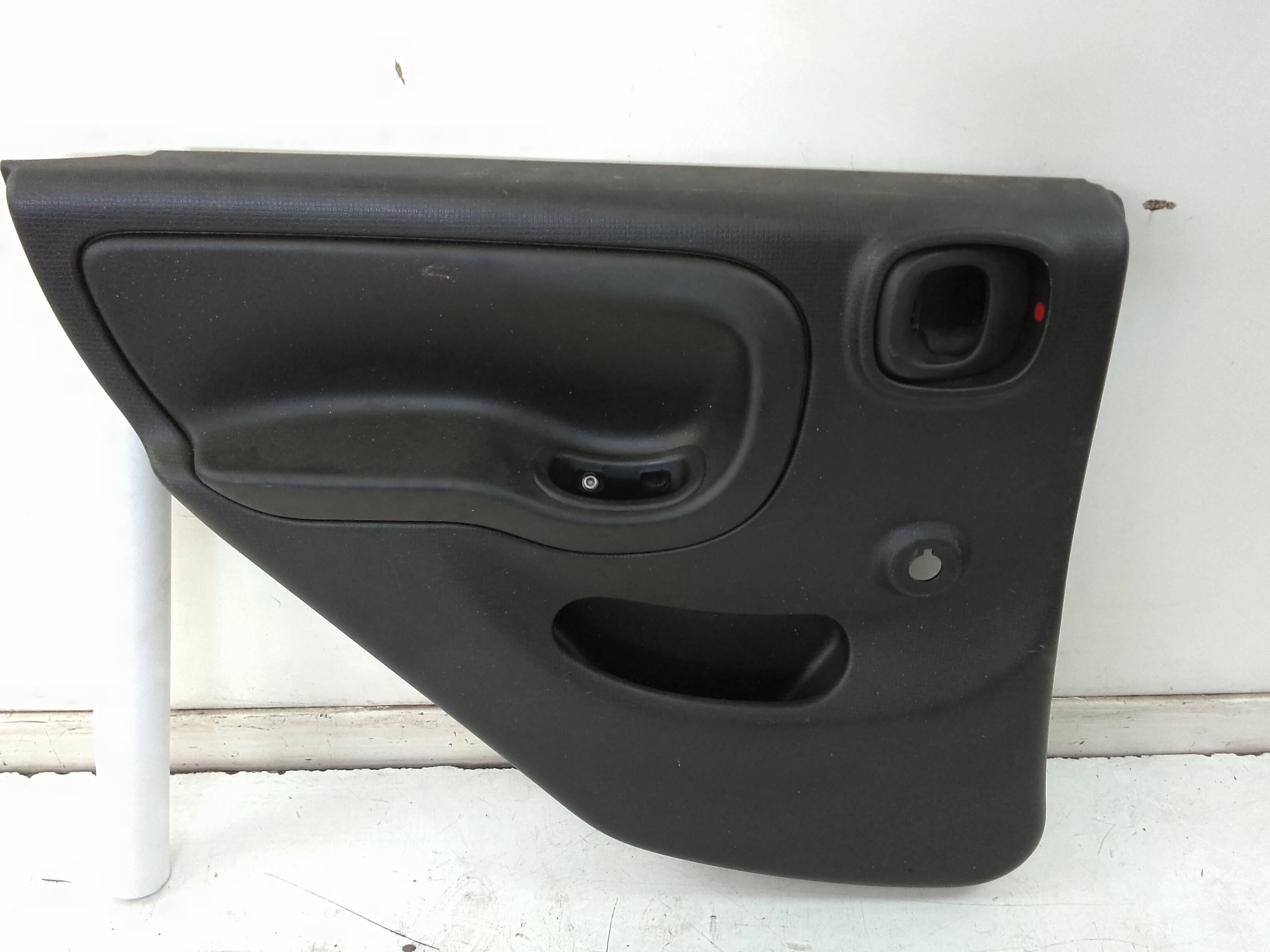 Guarnecido puerta trasera izquierda fiat iii panda (319)(2012->)