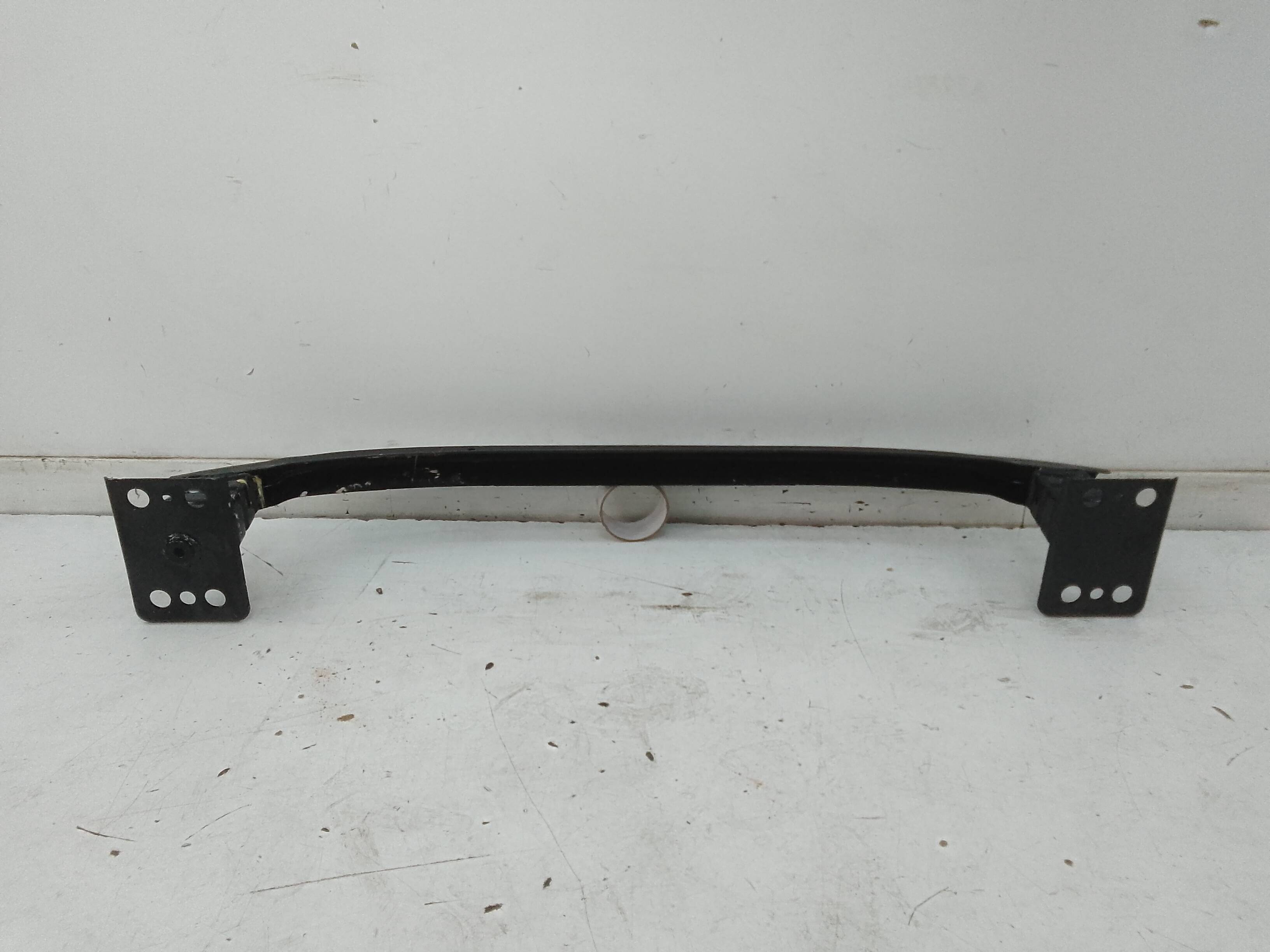 Traviesa delantera fiat iii panda (319)(2012->)