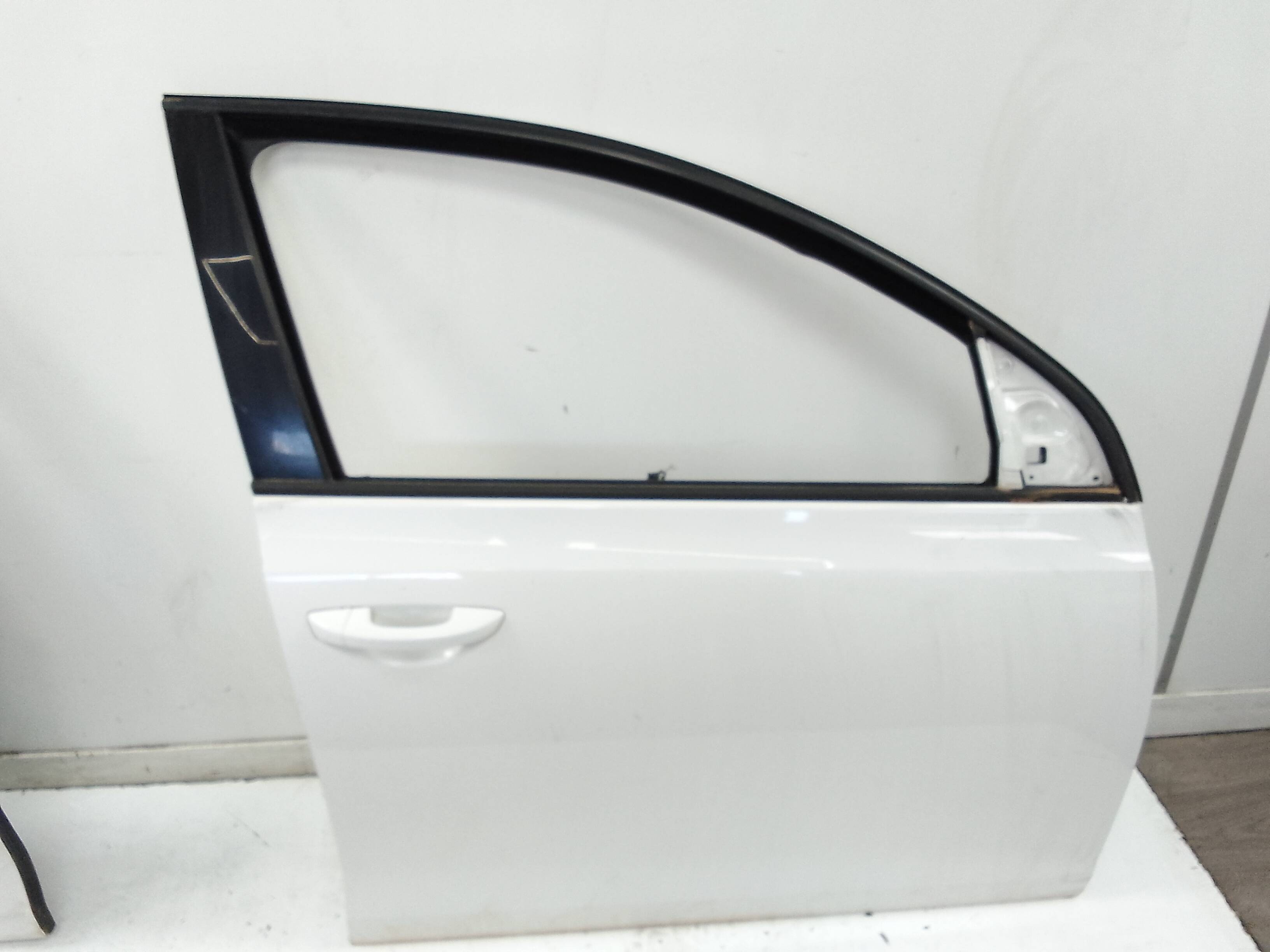 Puerta delantera derecha volkswagen golf vi (5k1)(10.2008->)