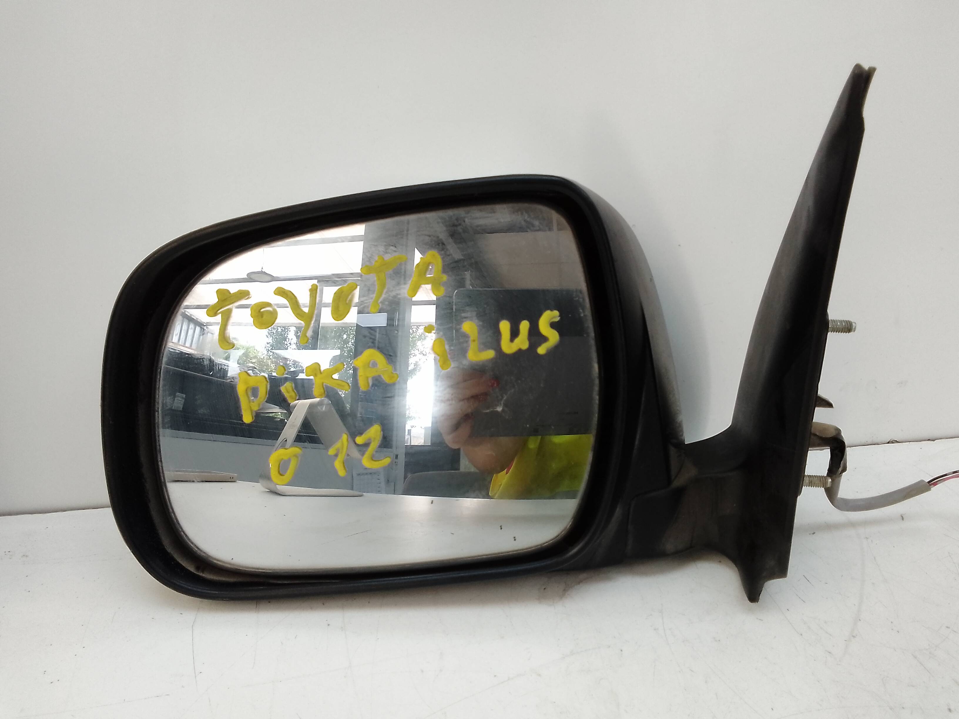 Retrovisor izquierdo toyota hilux (kun)(2005->)