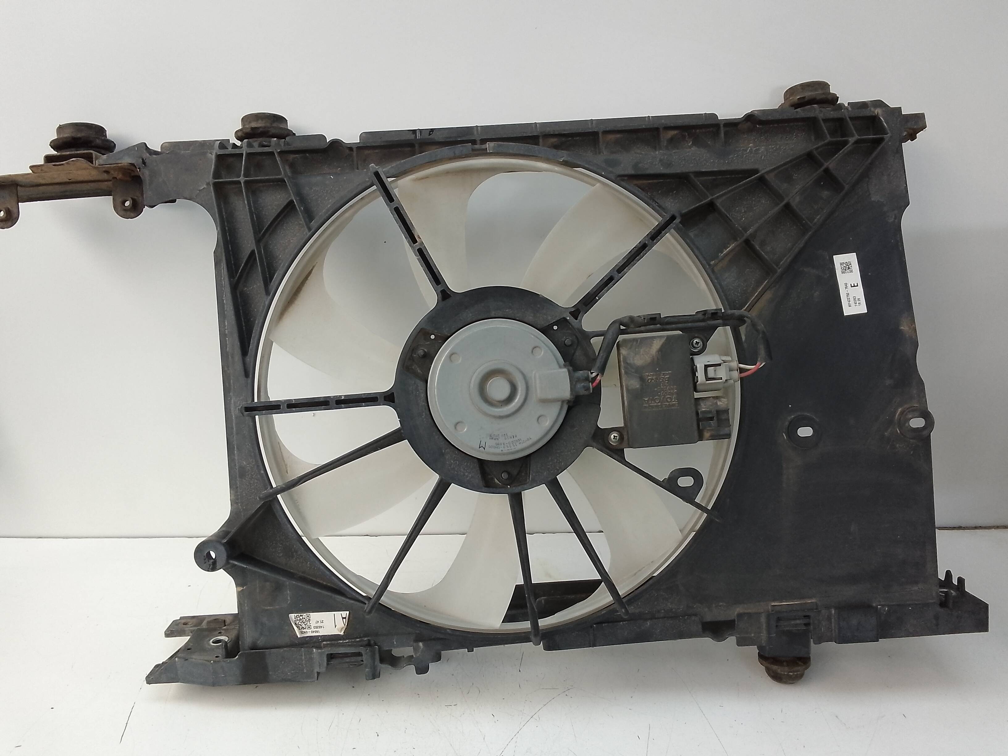 Electroventilador toyota auris (e18)(10.2012->)