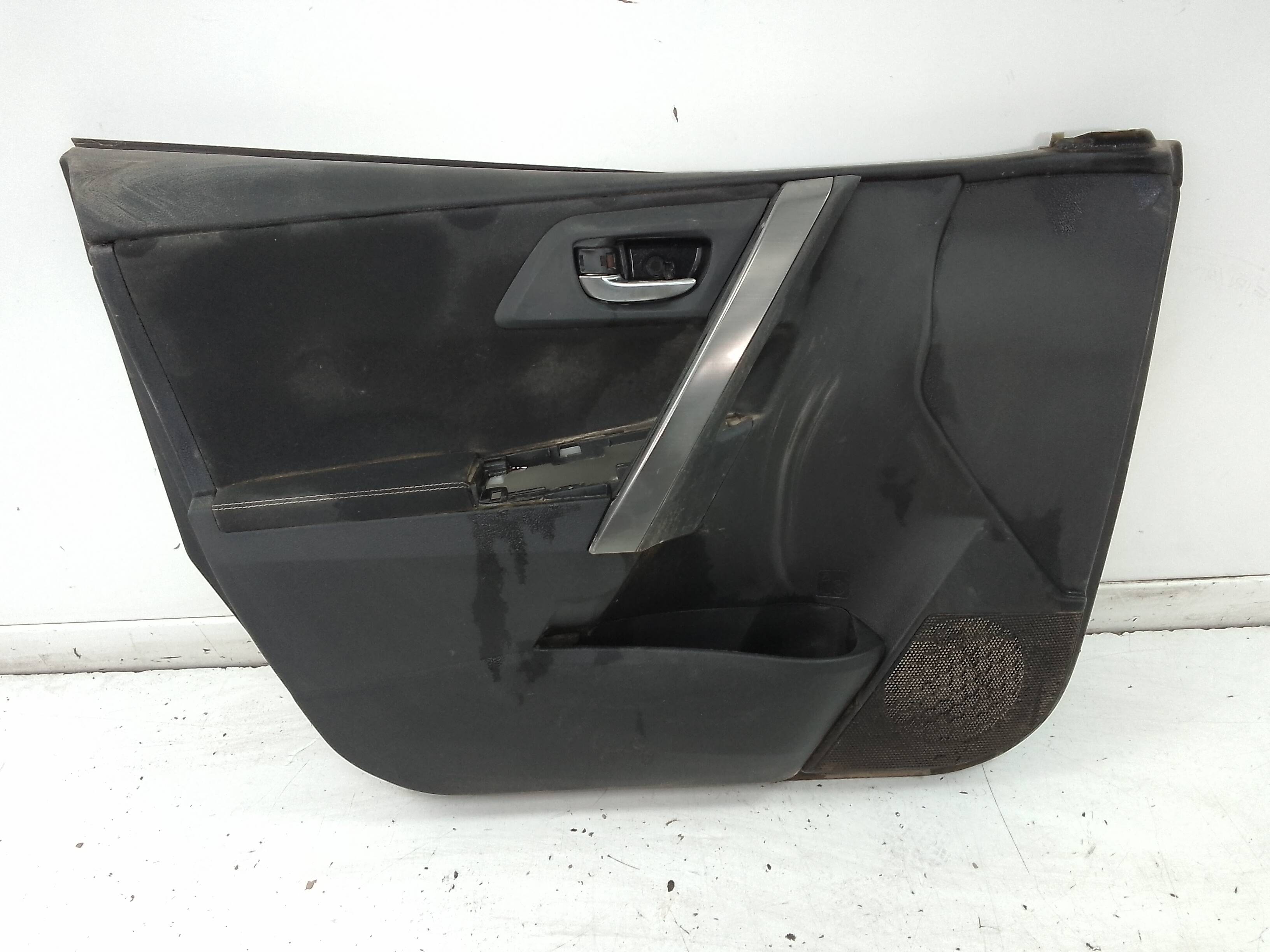 Guarnecido puerta delantera izquierda toyota auris (e18)(10.2012->)