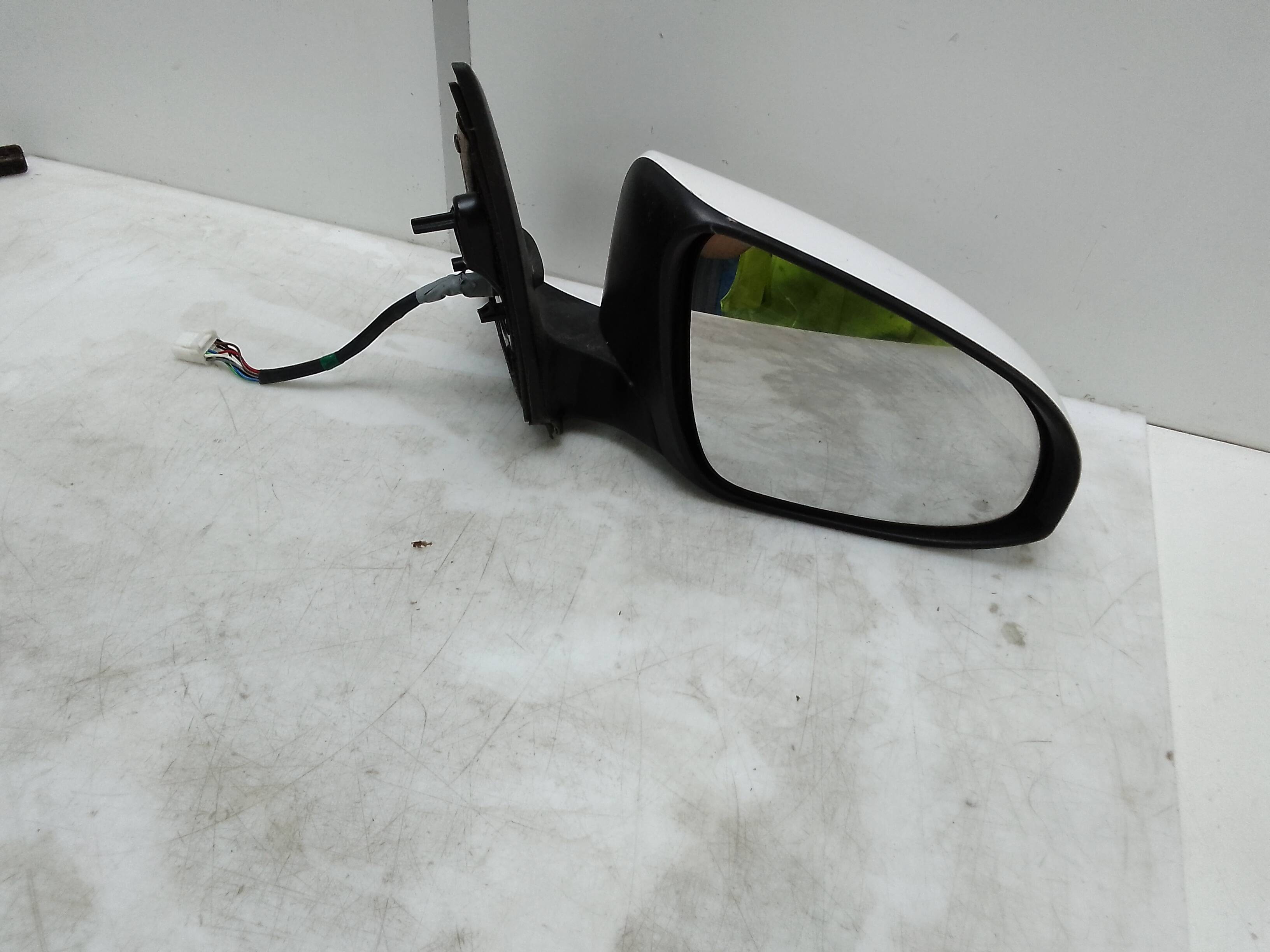 Retrovisor derecho electrico toyota auris (e18)(10.2012->)