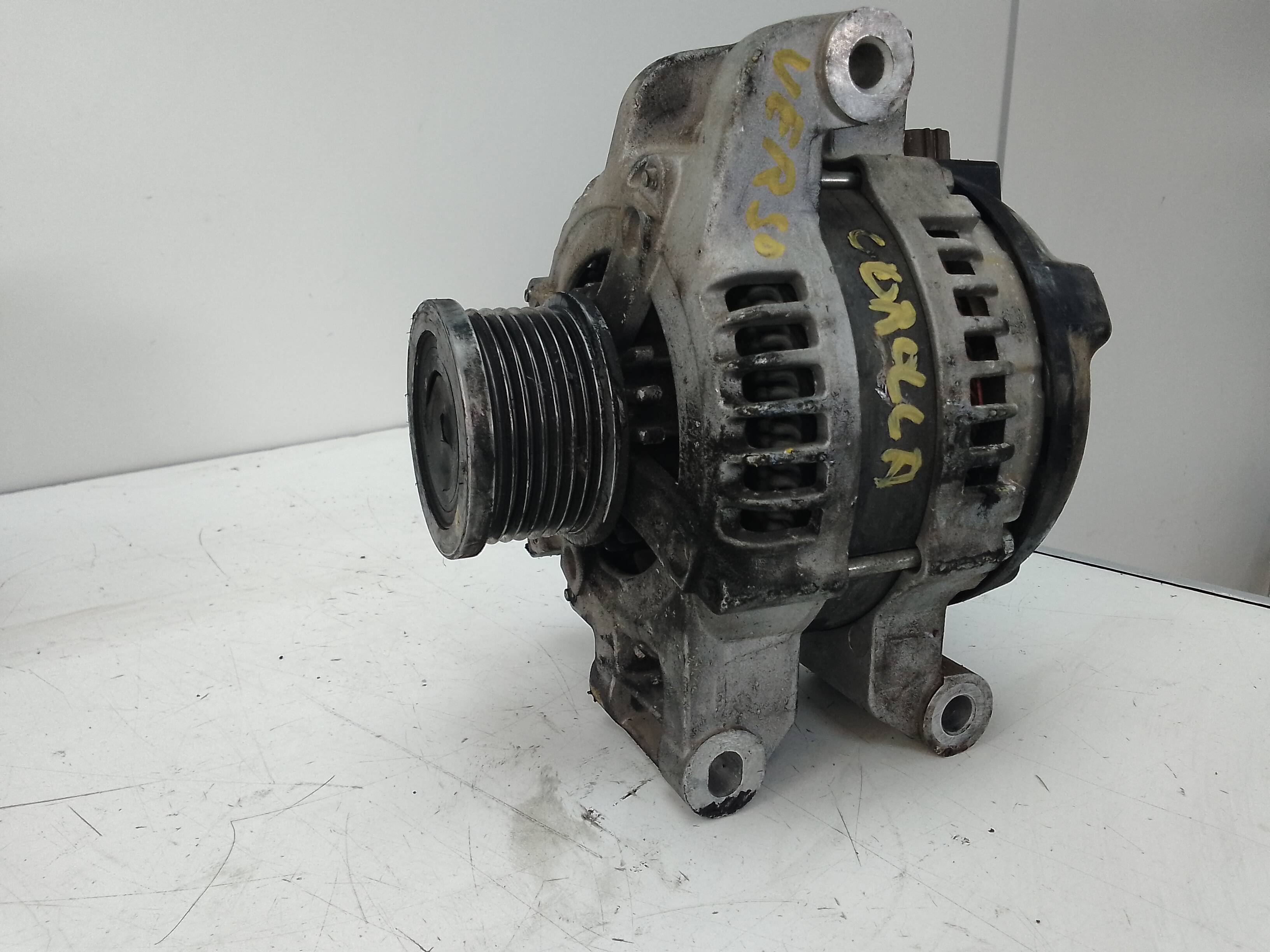 Alternador toyota avensis (t27)(2008->)