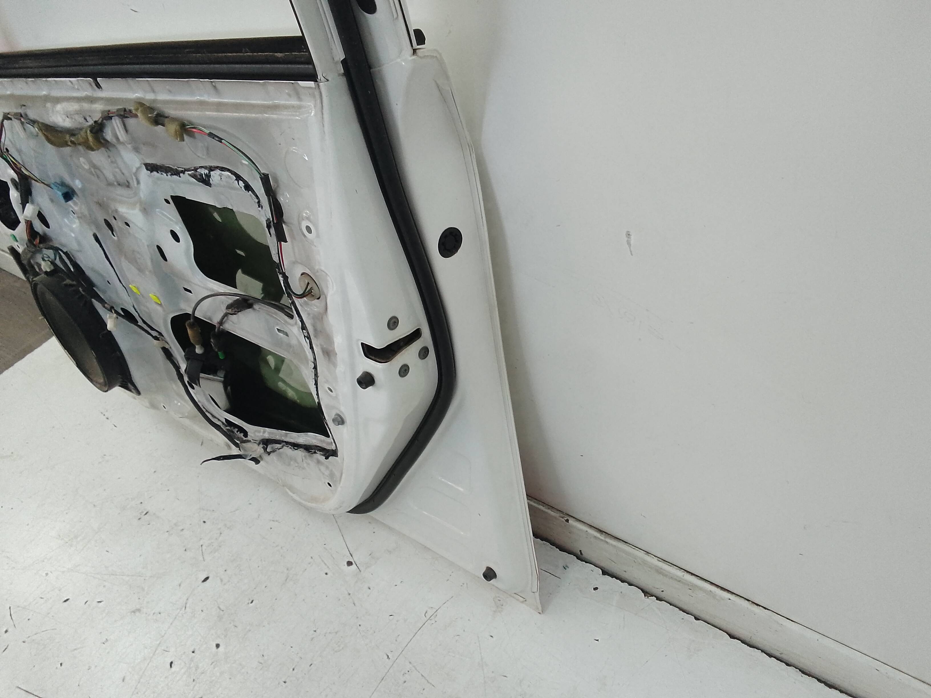 Puerta delantera derecha toyota prius (zvw30)(2009->)