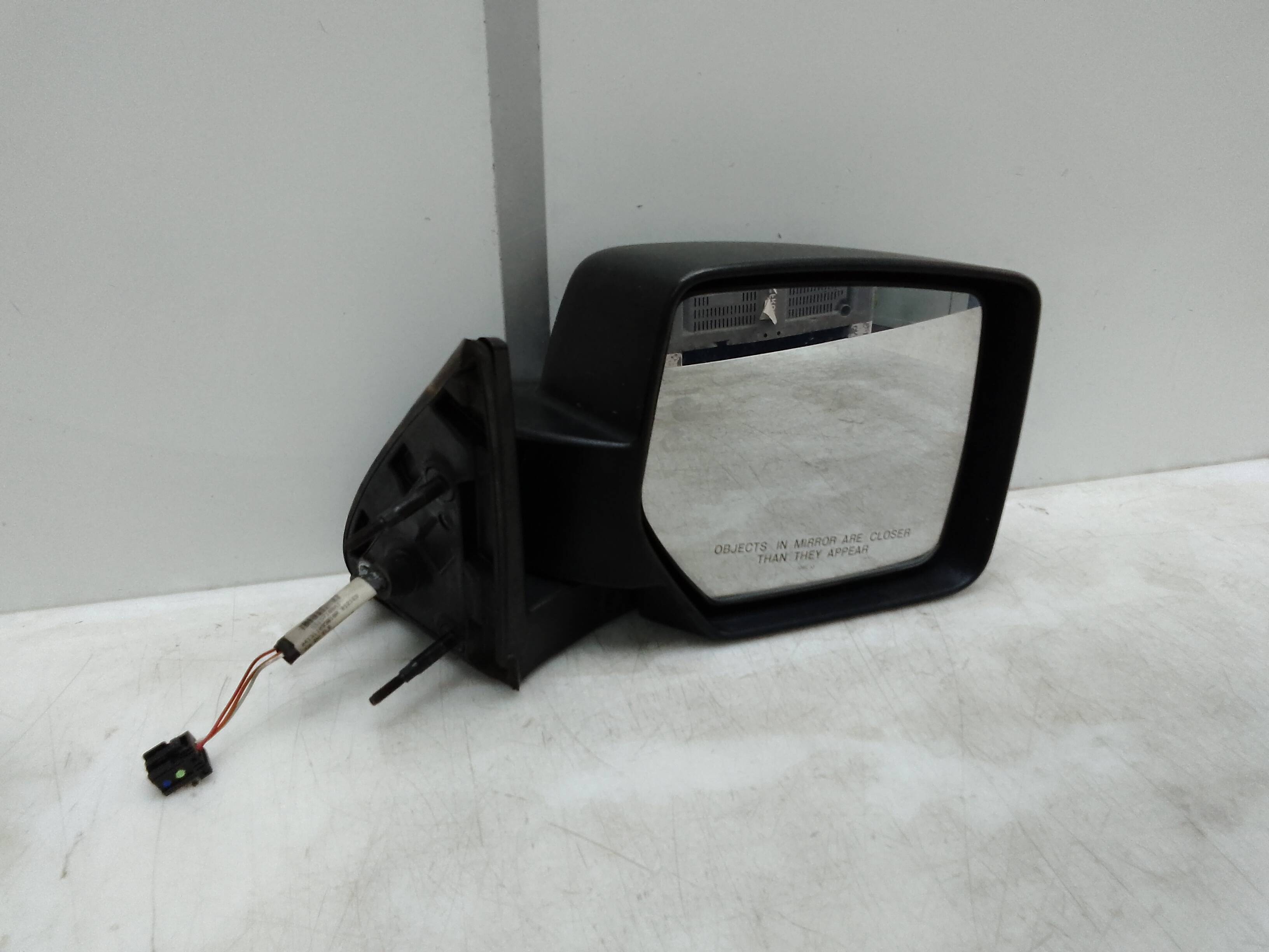 Retrovisor derecho dodge nitro (ka)(2007->)