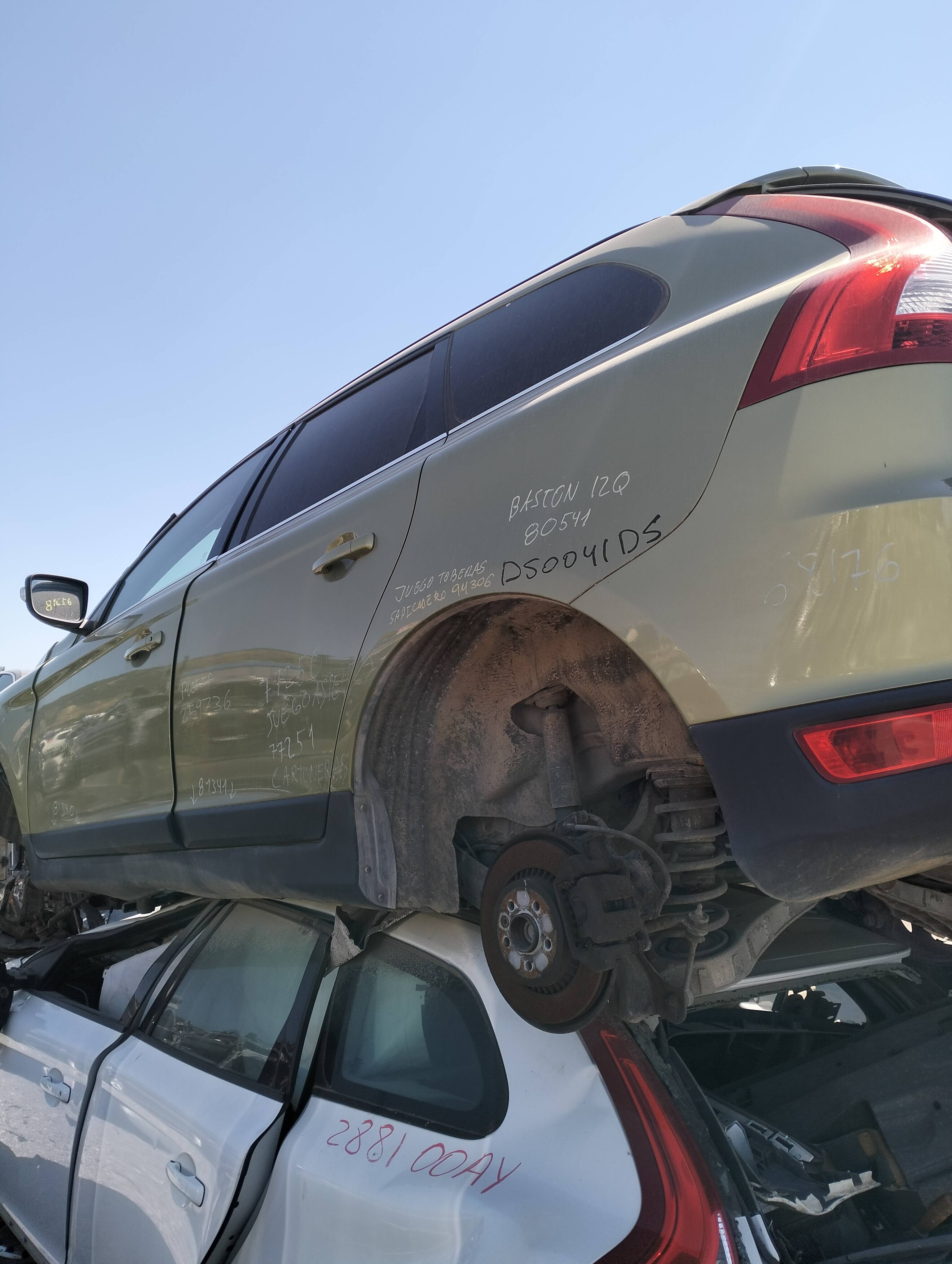 Piloto trasero izquierdo defensa volvo xc60 (2008->)