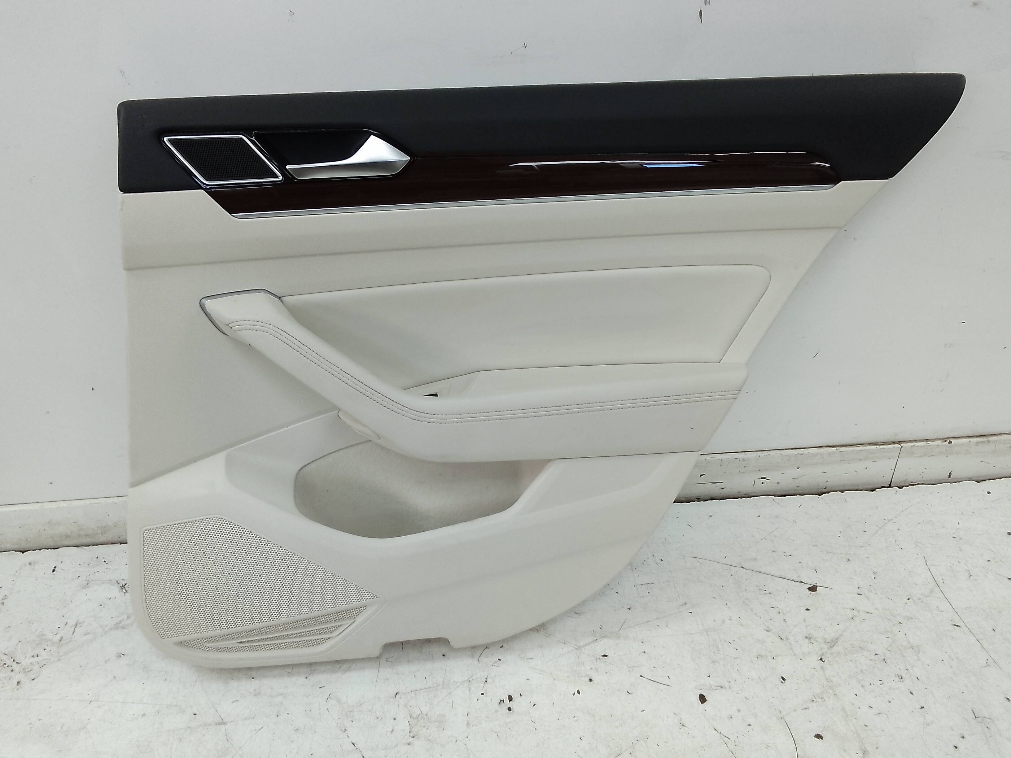 Guarnecido puerta trasera derecha volkswagen passat variant (3g5)(07.2014->)