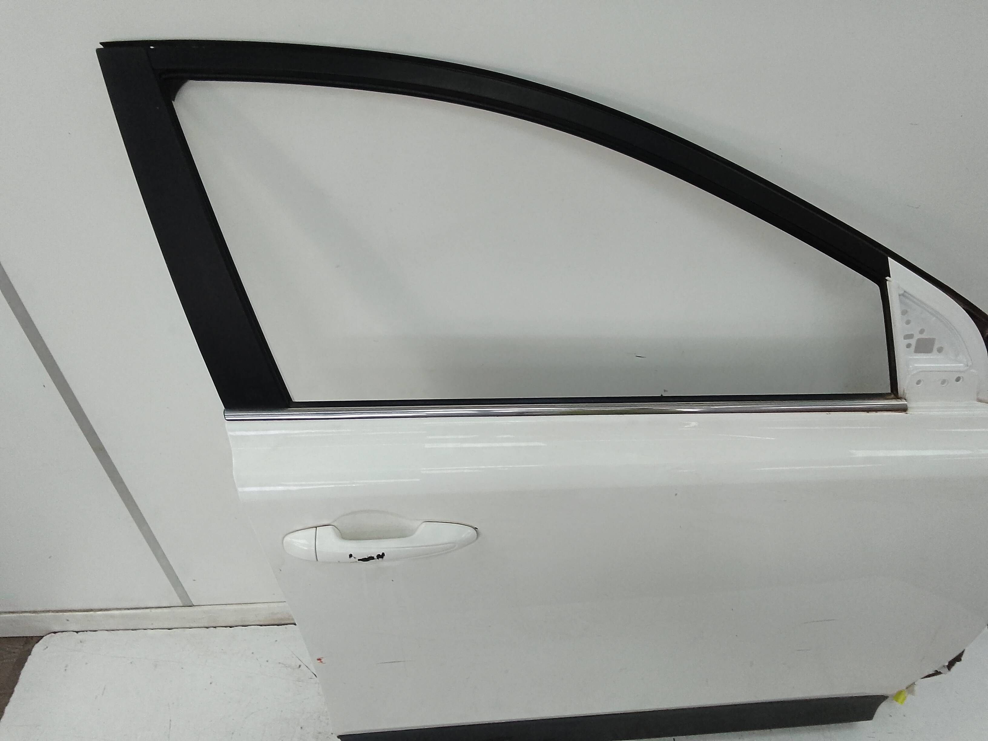 Puerta delantera izquierda toyota rav4 (a4)(2013->)