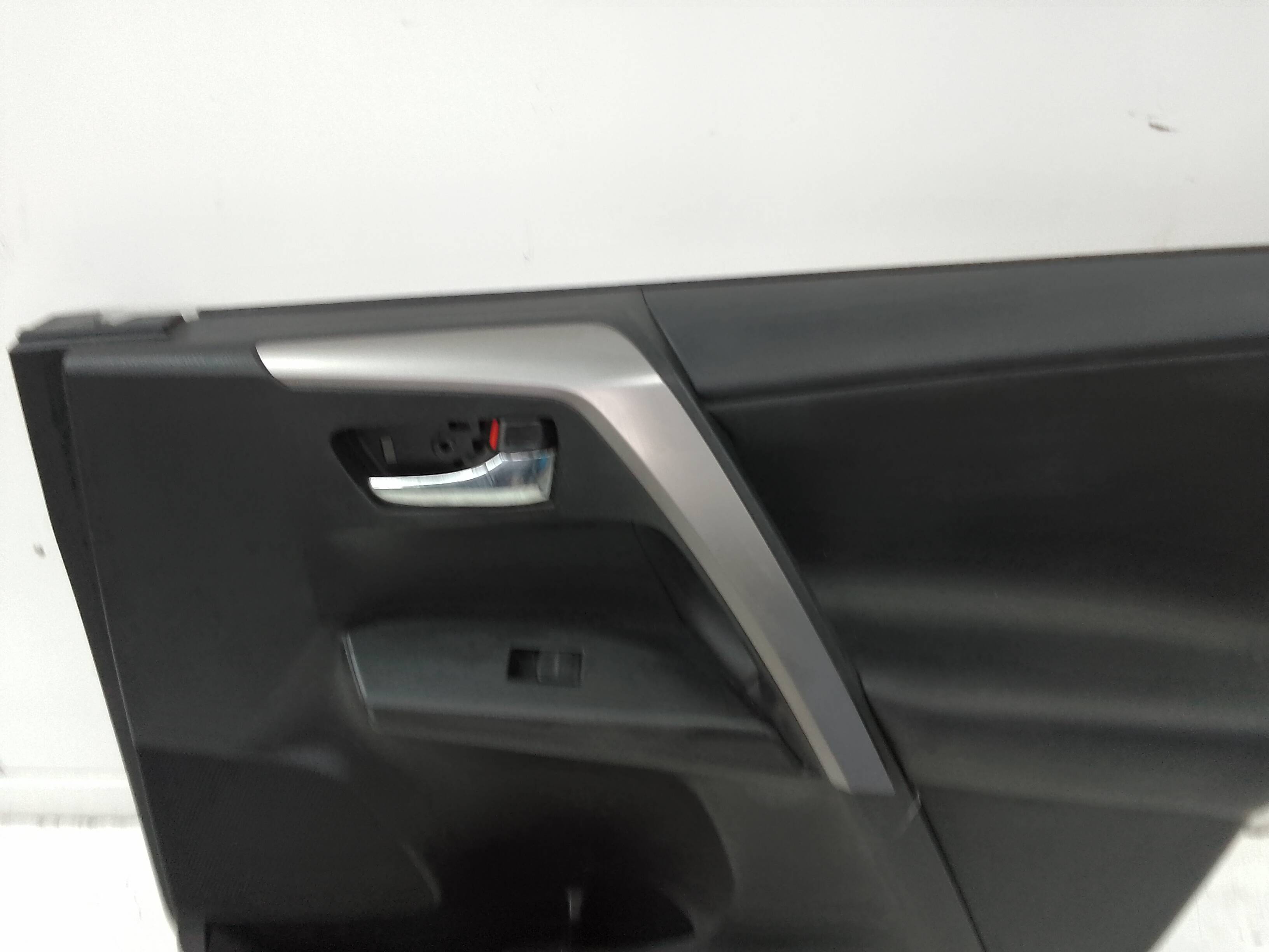 Guarnecido puerta delantera derecha toyota rav4 (a4)(2013->)