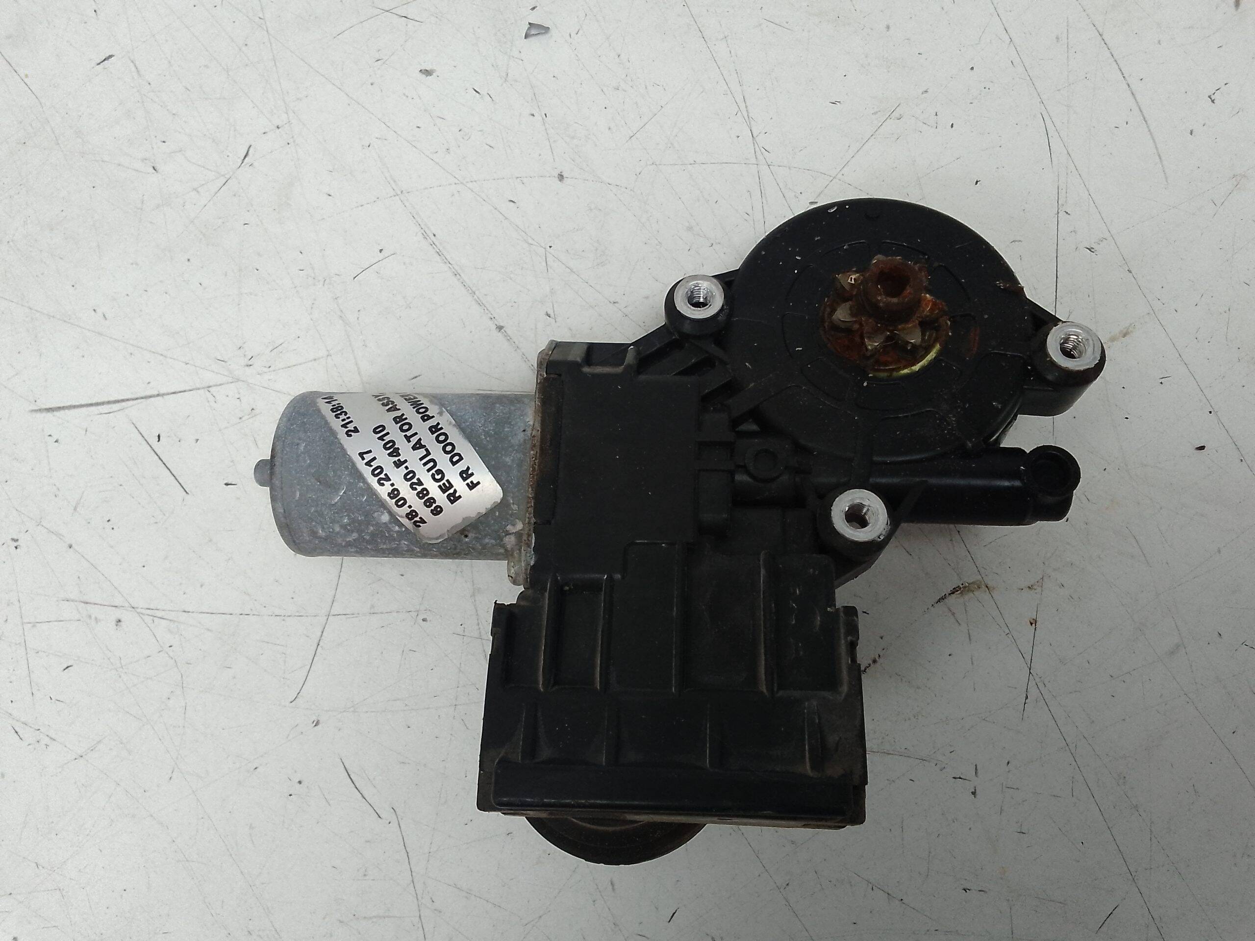 Motor elevalunas delantero izquierdo toyota c-hr (x10)(10.2016->)