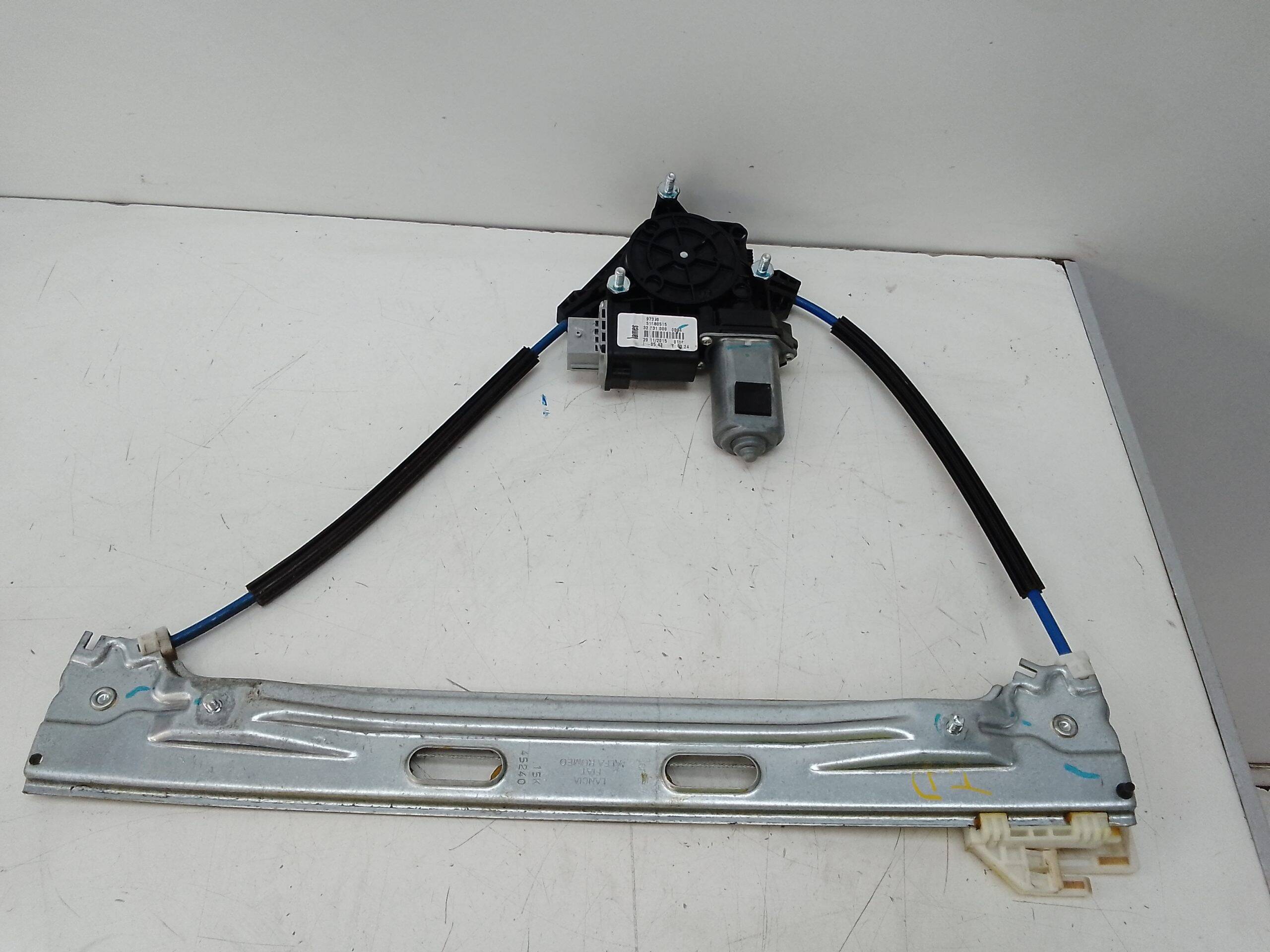 Elevalunas trasero derecho fiat 500l (330)(2012->)