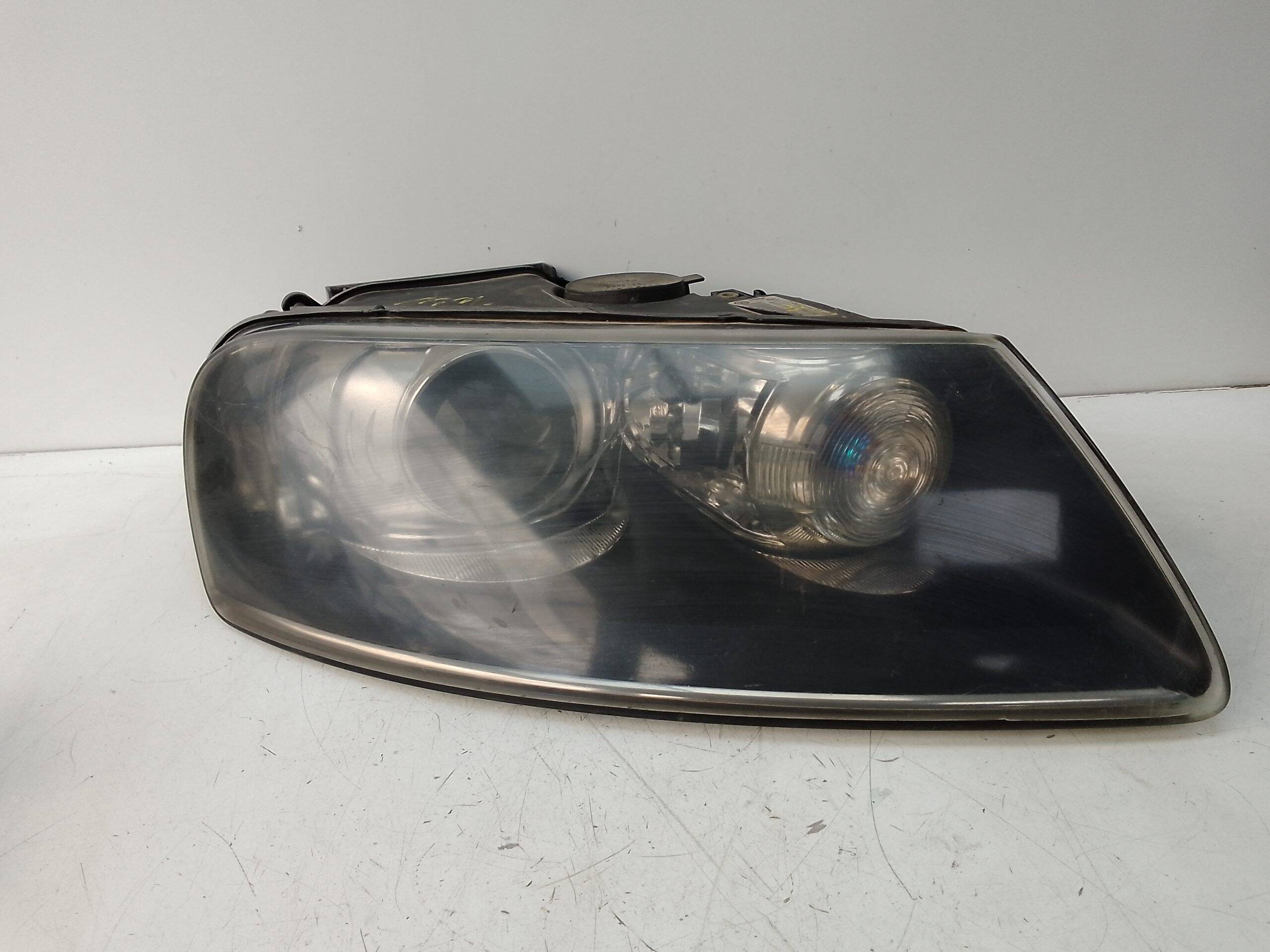 Faro derecho volkswagen touareg (7l6)(12.2006->)