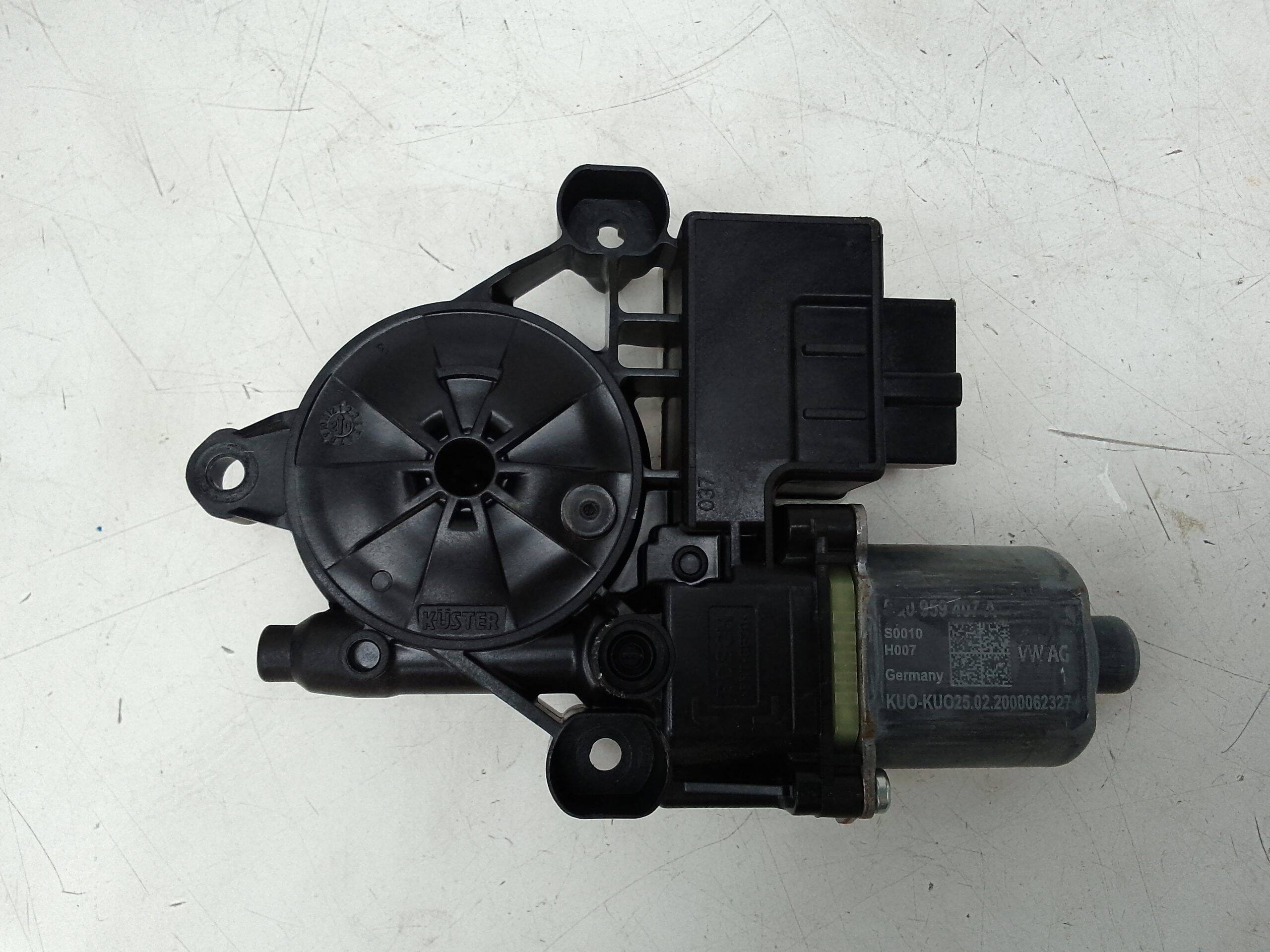 Motor elevalunas trasero izquierdo volkswagen tiguan (ad1)(01.2016->)