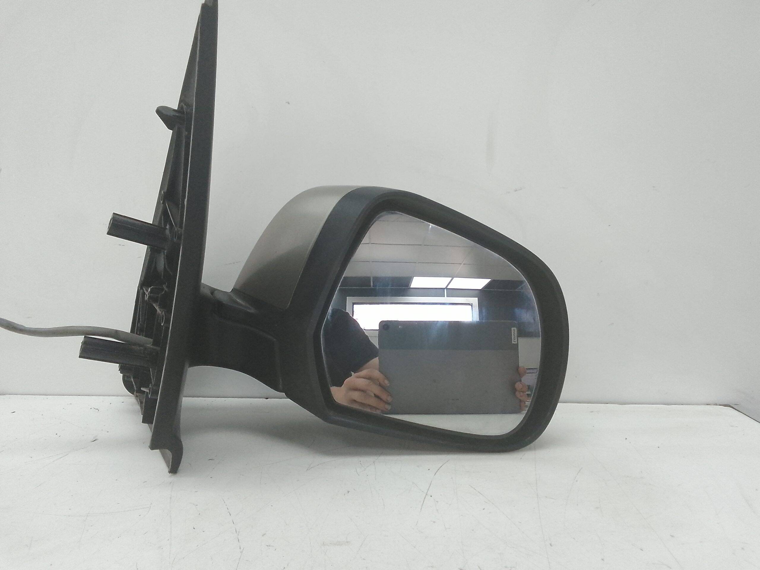 Retrovisor derecho dacia lodgy (04.2012->)