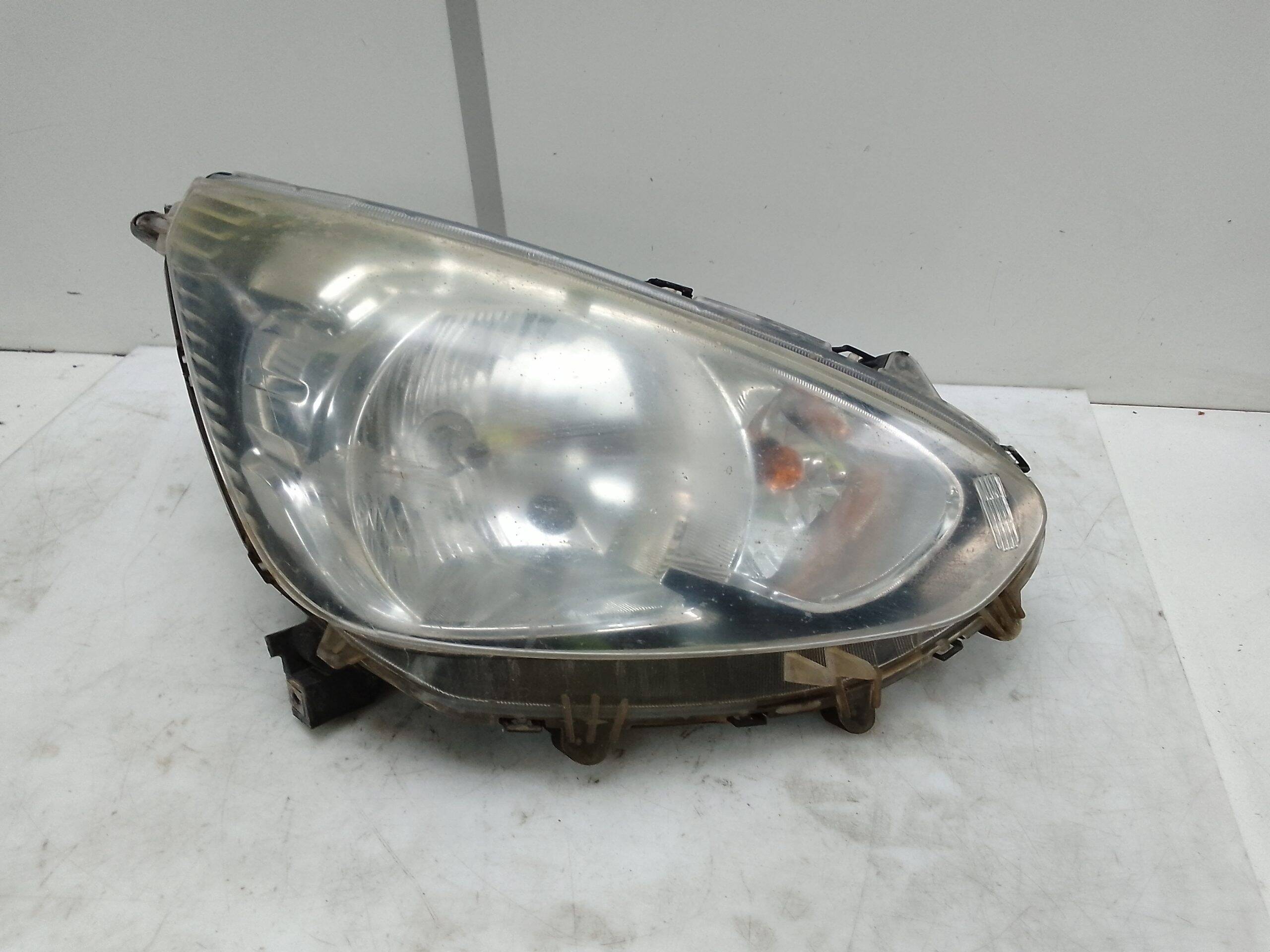 Faro derecho mitsubishi space star (a00)(04.2013->)