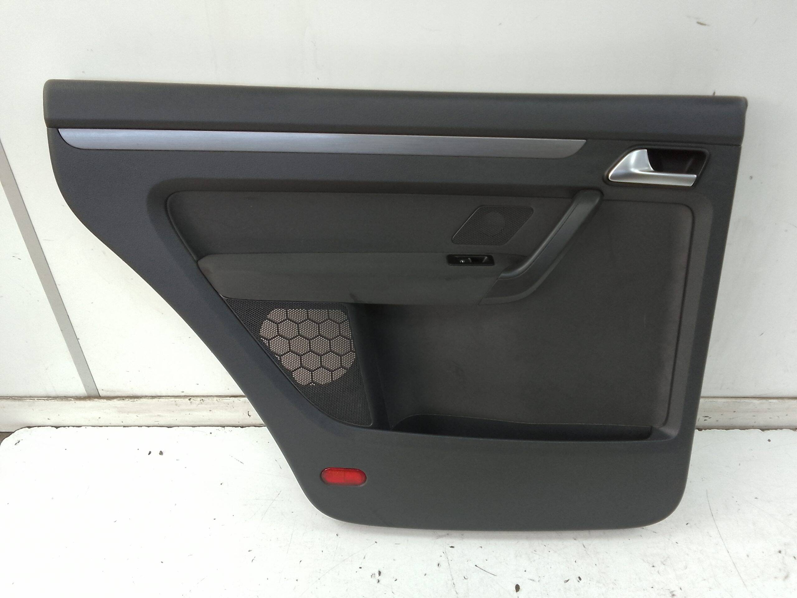 Guarnecido puerta trasera izquierda volkswagen touran (1t3)(08.2010->)