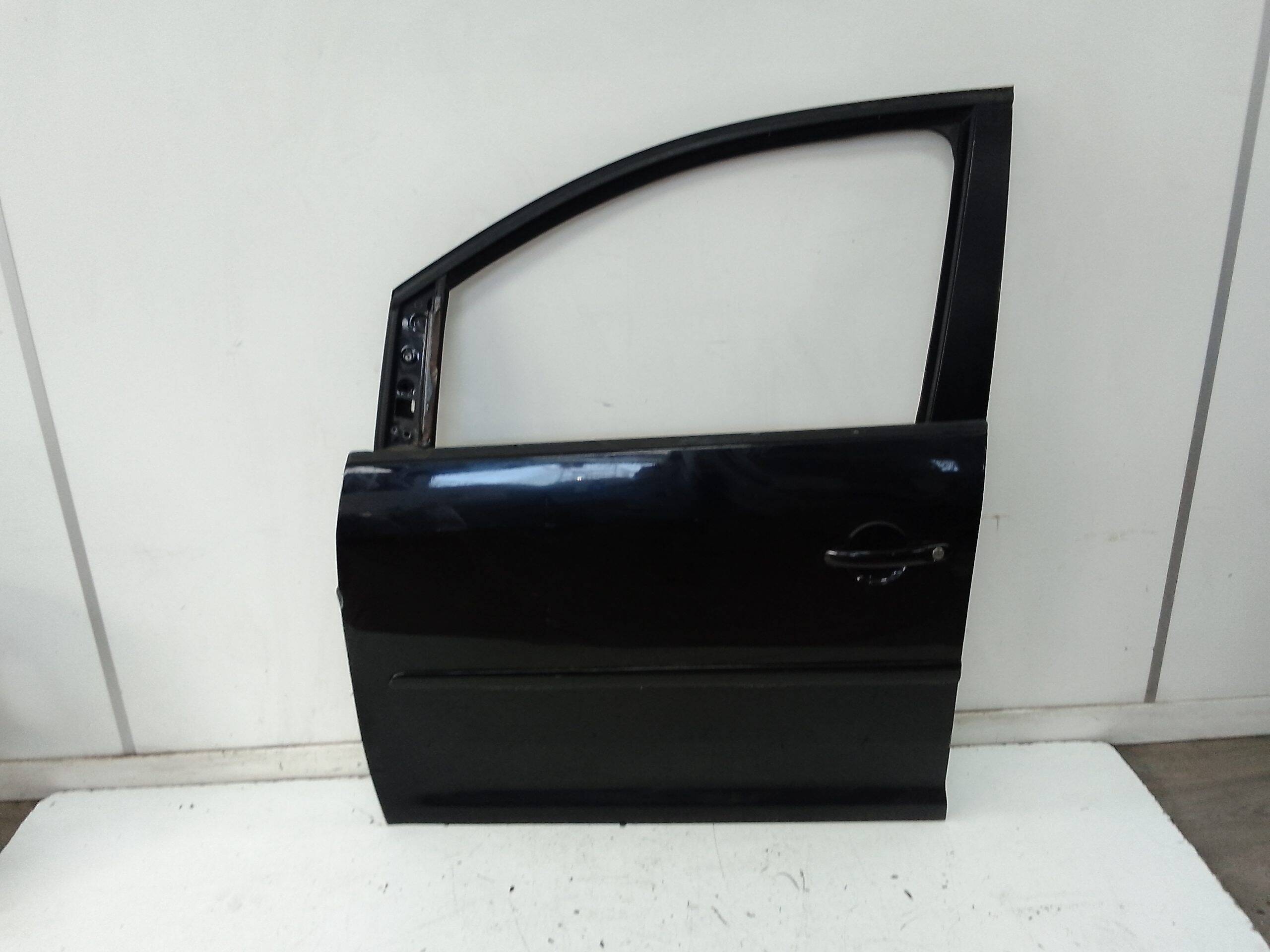 Puerta delantera izquierda volkswagen touran (1t3)(08.2010->)