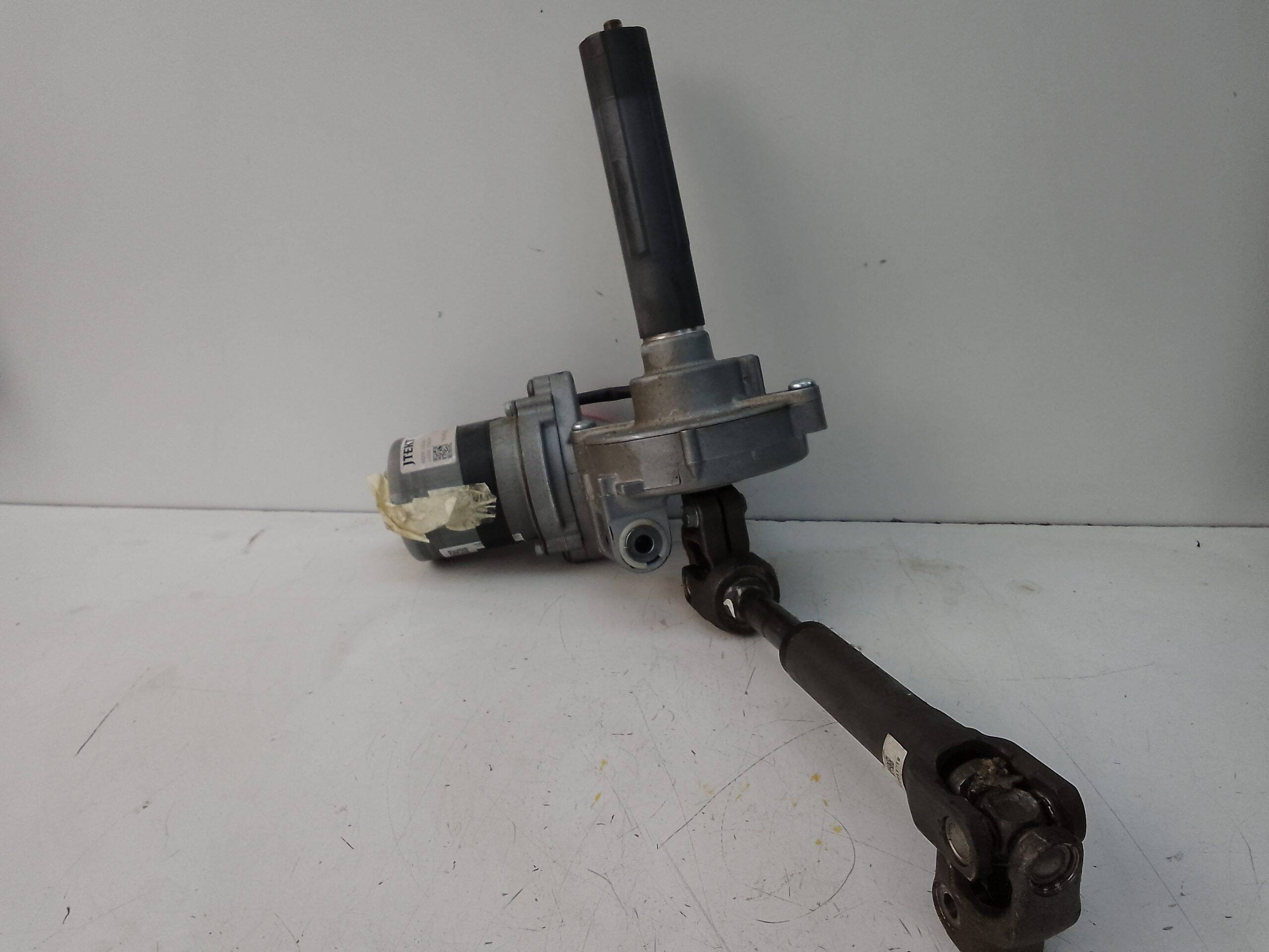 Columna direccion toyota avensis (t27)(2008->)