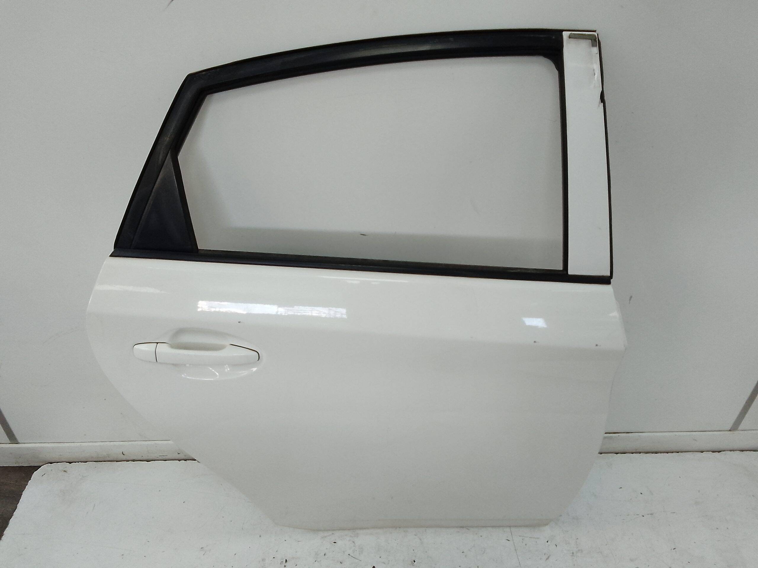 Puerta trasera derecha toyota prius (zvw30)(2009->)