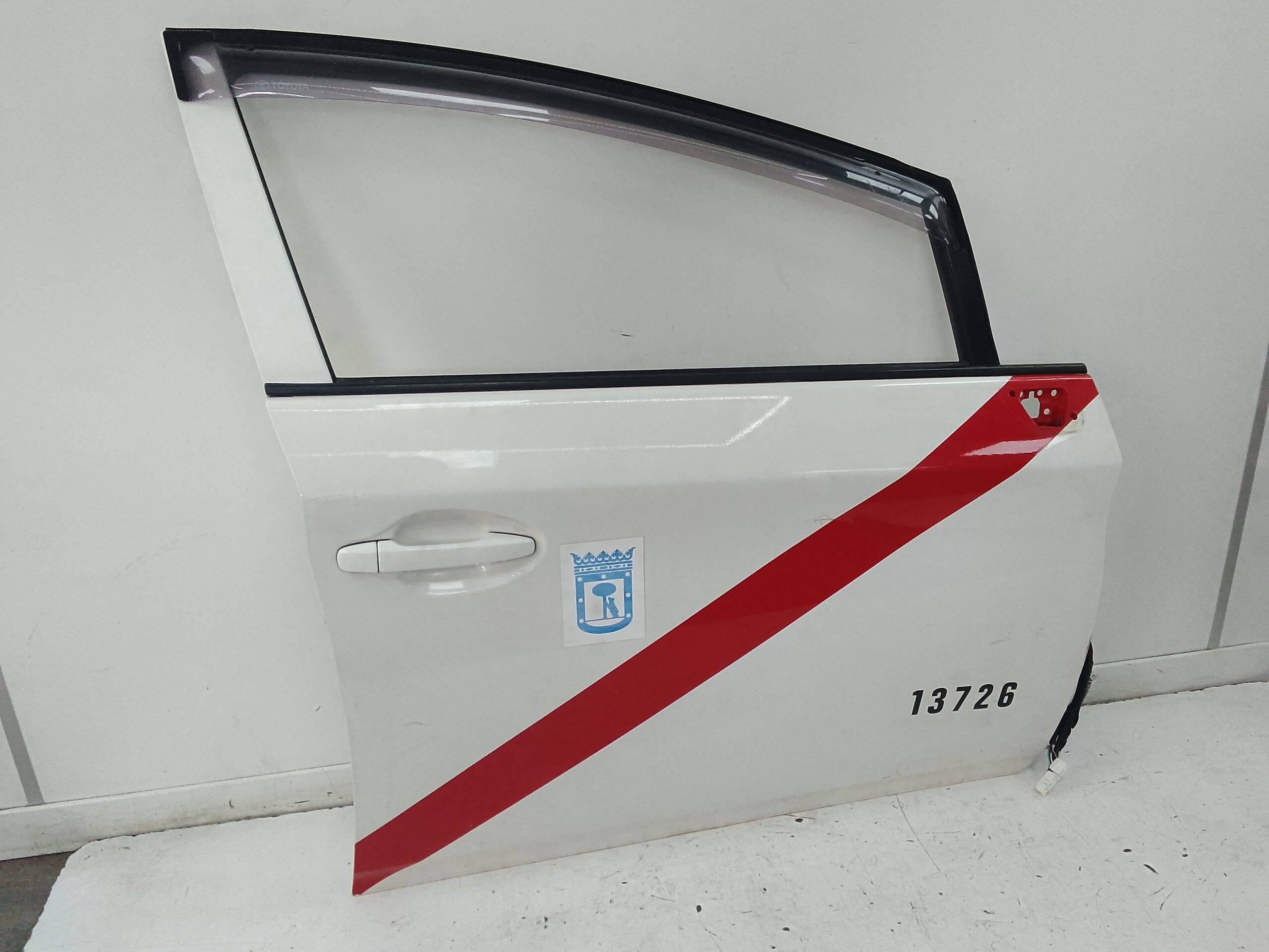 Puerta delantera derecha toyota prius (zvw30)(2009->)