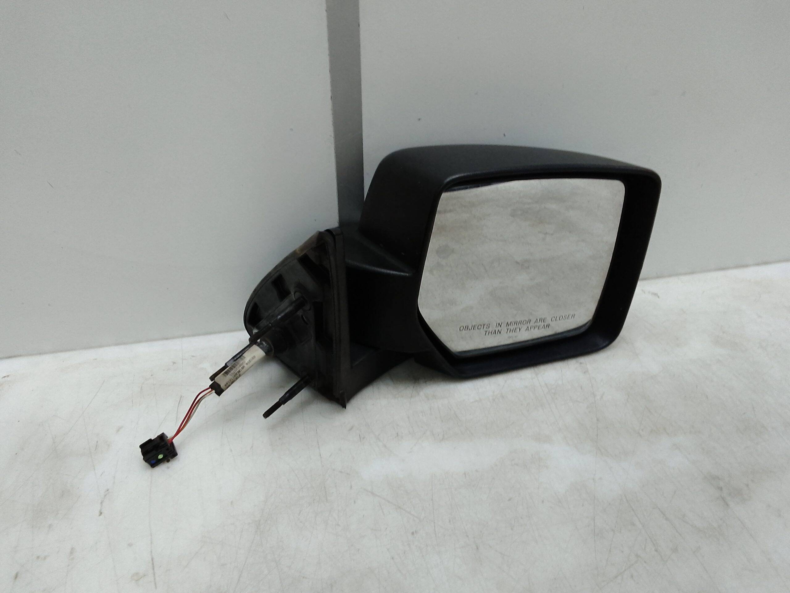 Retrovisor derecho dodge nitro (ka)(2007->)