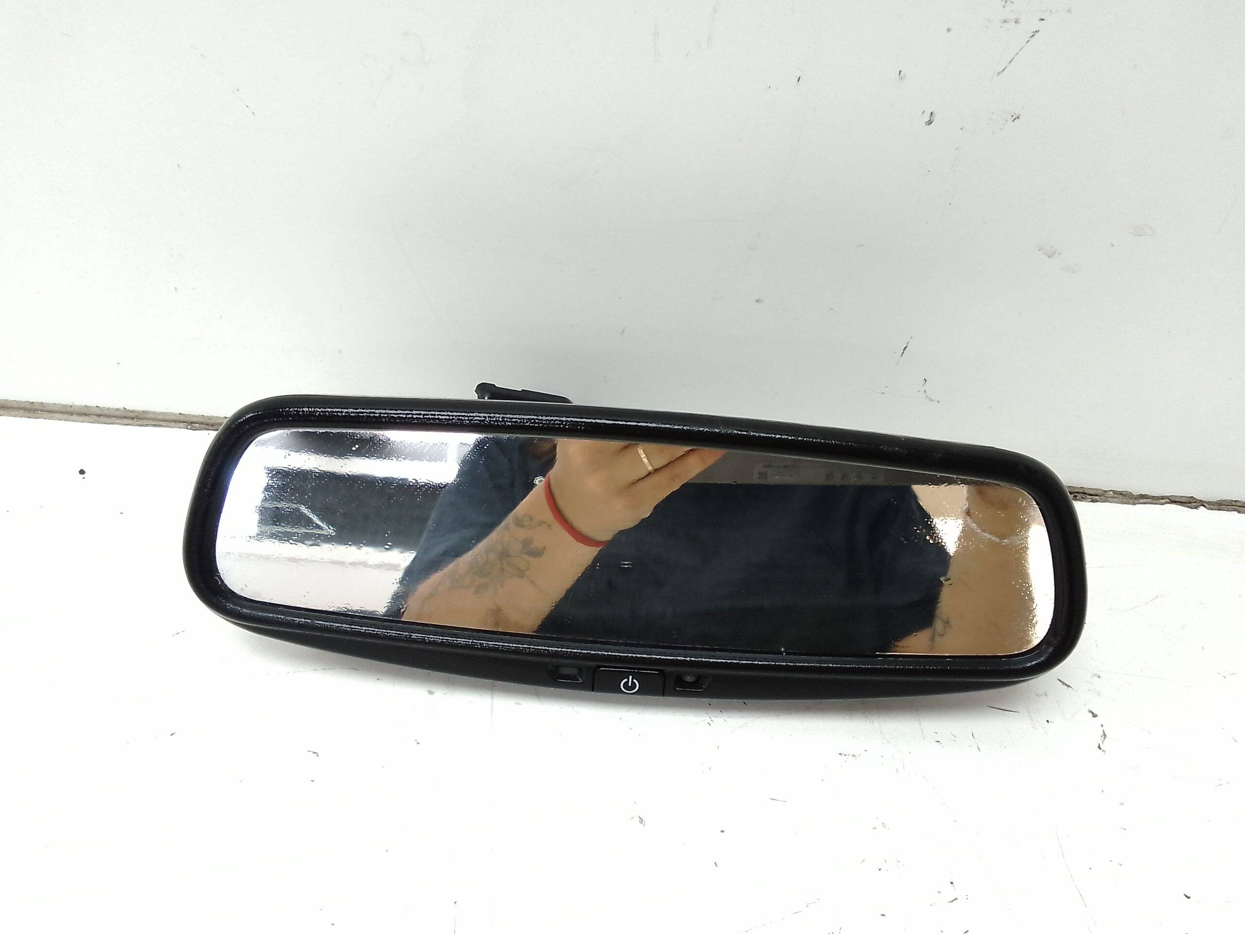 Retrovisor central toyota rav4 (a3)(2005->)