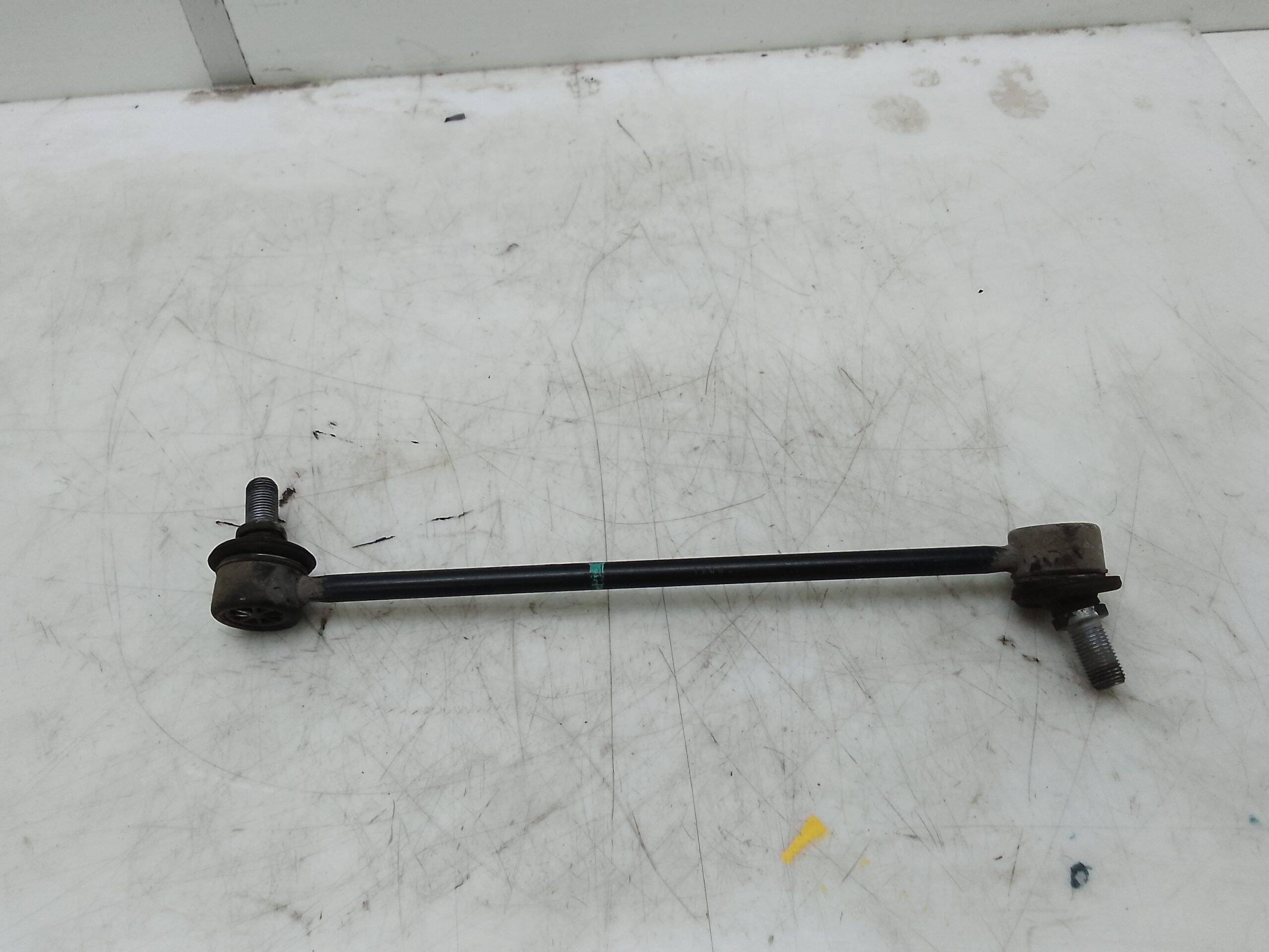 Bieleta de suspension delantera derecha kia carens (rp)(2013->)