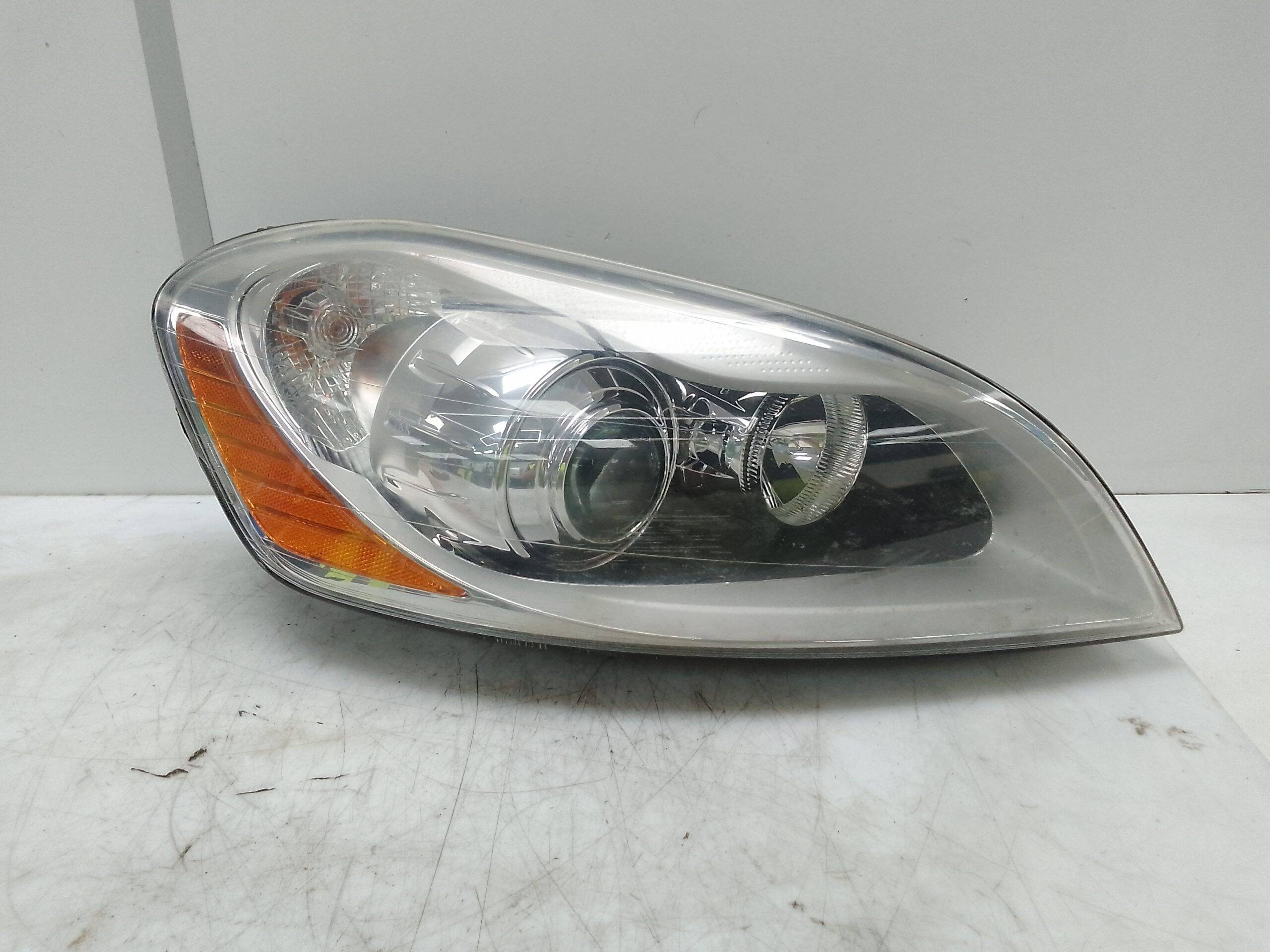 Faro derecho volvo xc60 (2008->)